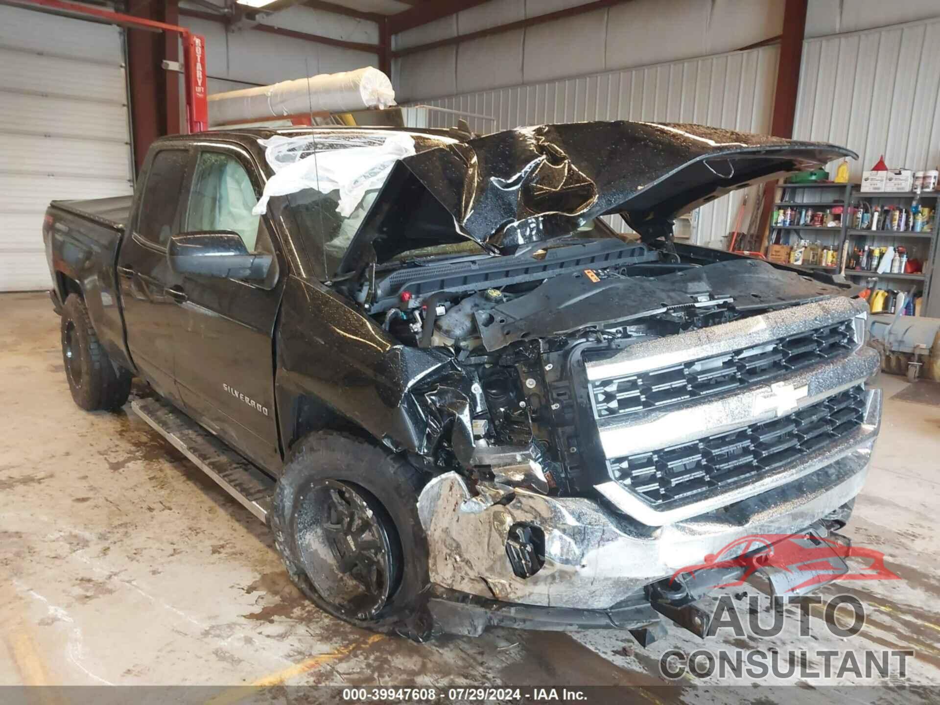 CHEVROLET SILVERADO 1500 2017 - 1GCVKREC9HZ189441