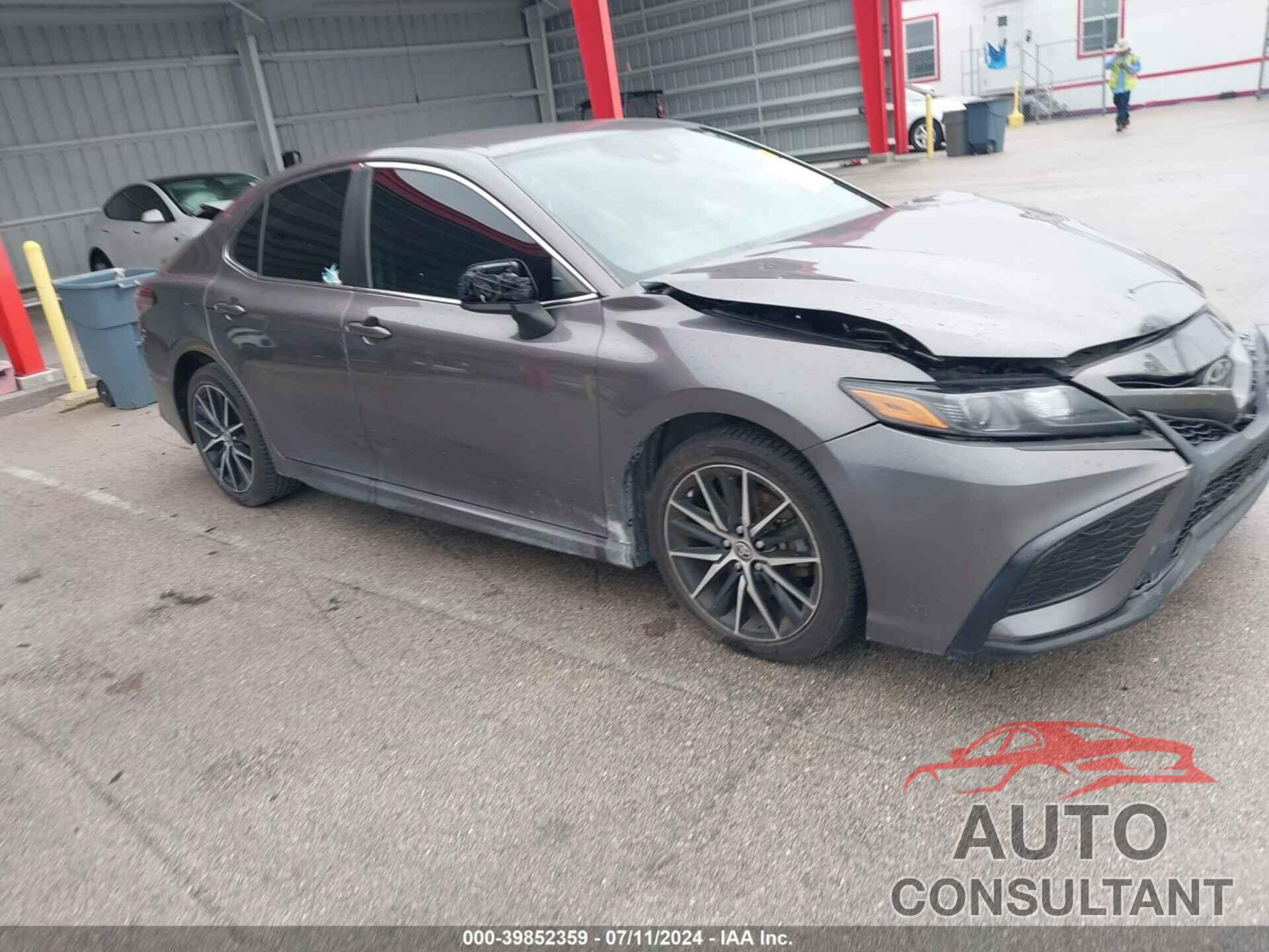 TOYOTA CAMRY 2021 - 4T1G11AK8MU412100