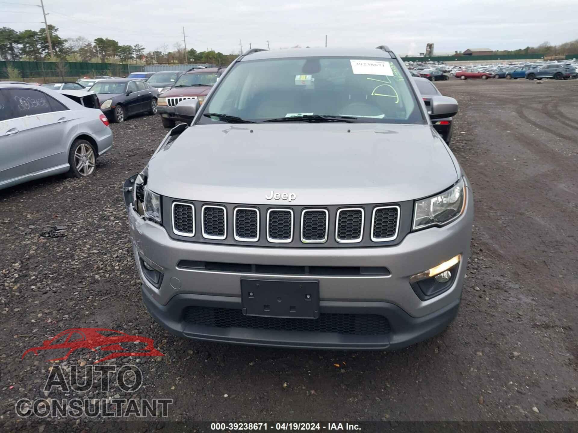 JEEP COMPASS 2018 - 3C4NJDBB9JT483677