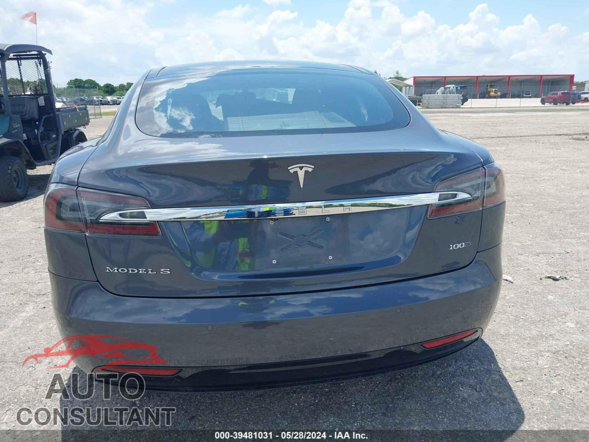 TESLA MODEL S 2018 - 5YJSA1E27JF266415