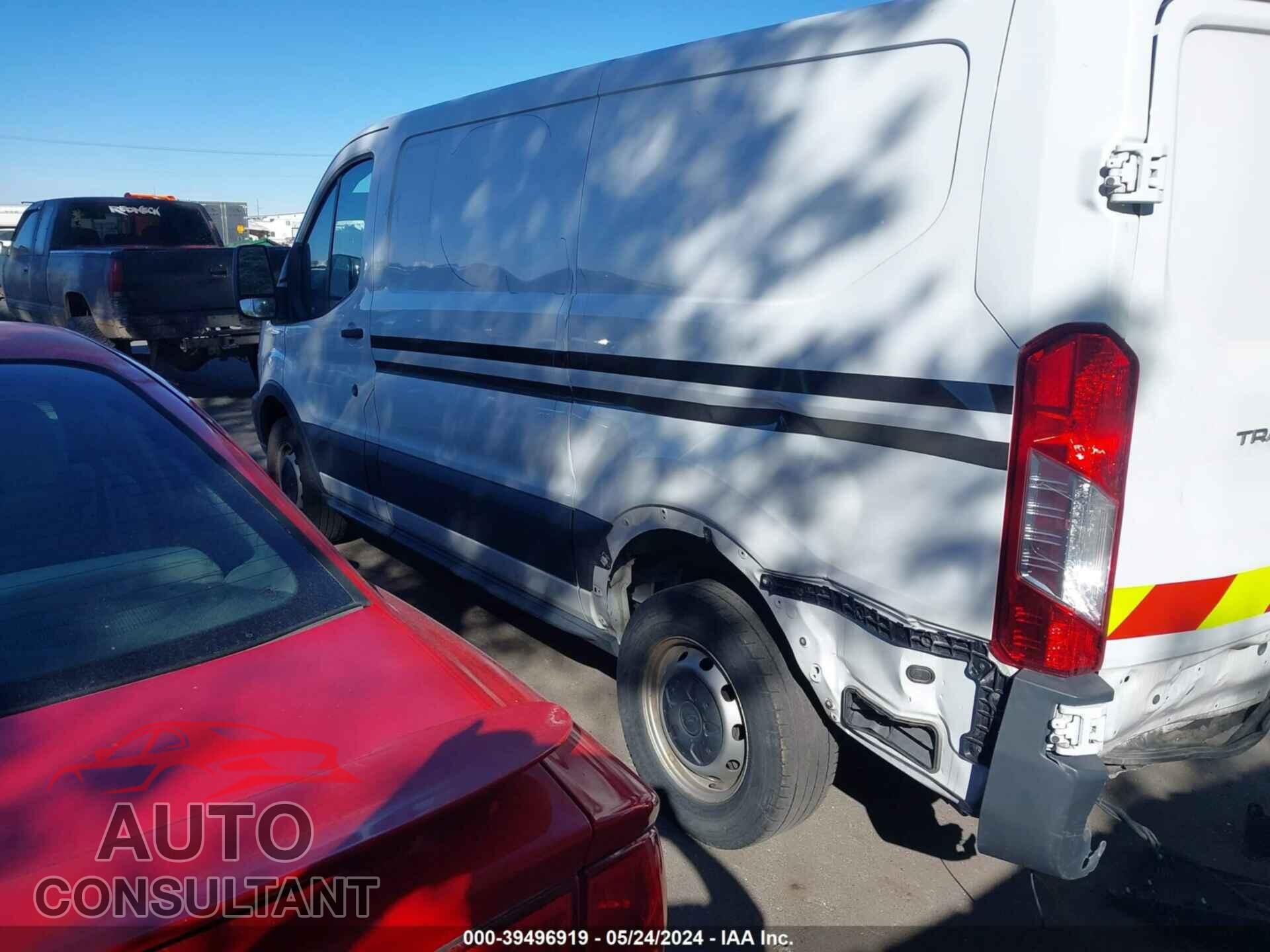 FORD TRANSIT 2017 - 1FTYR1YM5HKA27751