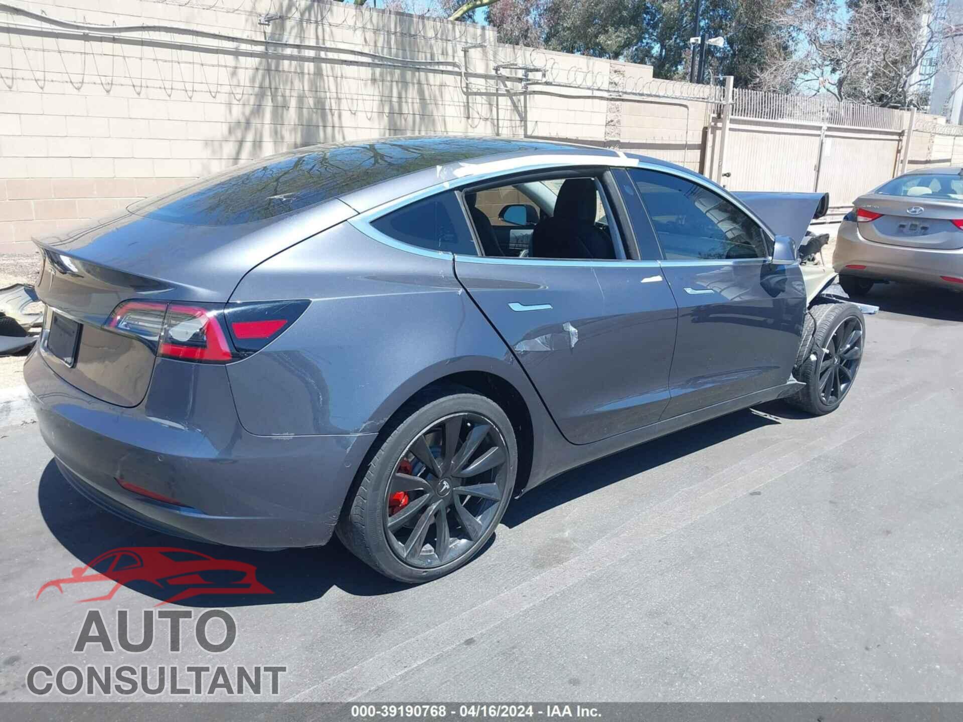 TESLA MODEL 3 2019 - 5YJ3E1EA3KF401942