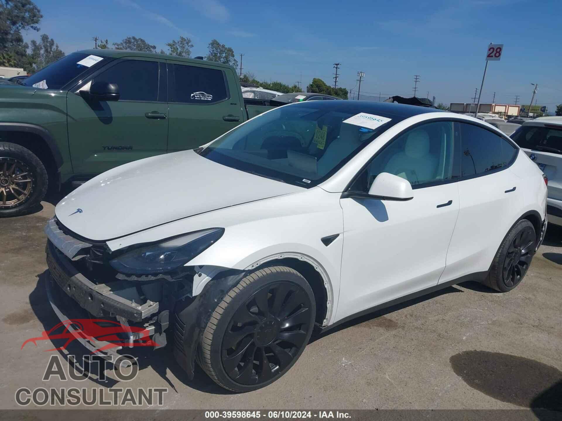 TESLA MODEL Y 2021 - 5YJYGDEF3MF272035