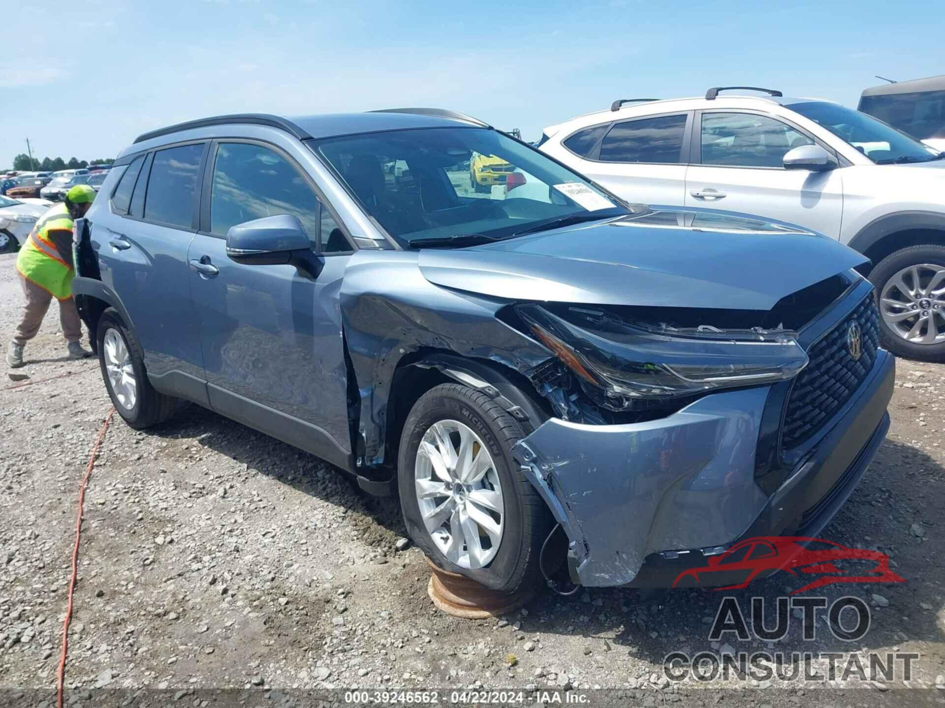TOYOTA COROLLA CROSS 2023 - 7MUCAAAG1PV047885