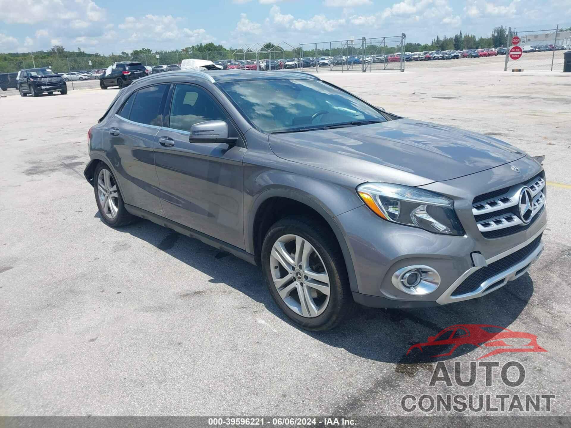 MERCEDES-BENZ GLA 250 2018 - WDCTG4GB6JJ387747