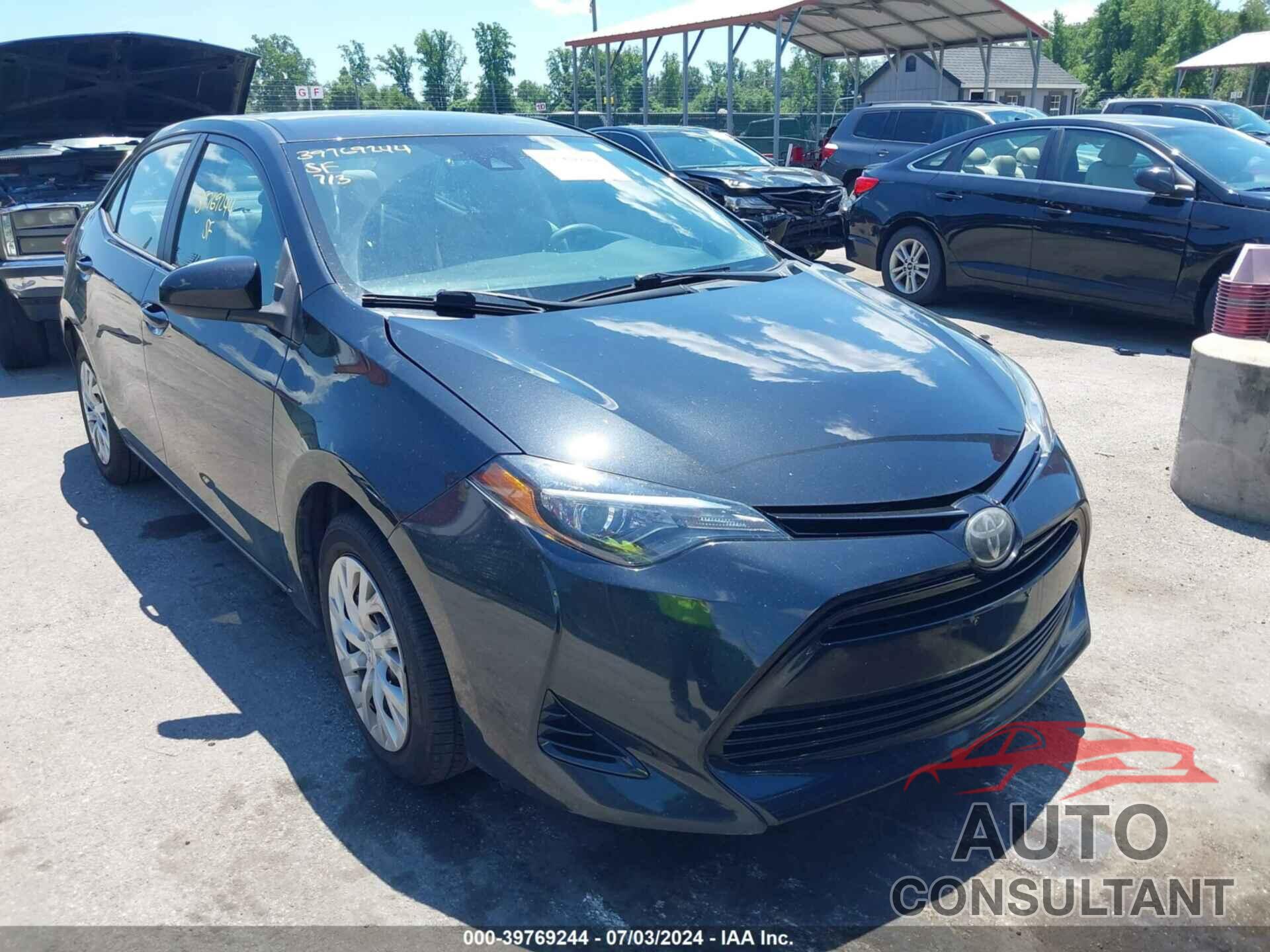 TOYOTA COROLLA 2018 - 2T1BURHE2JC030206
