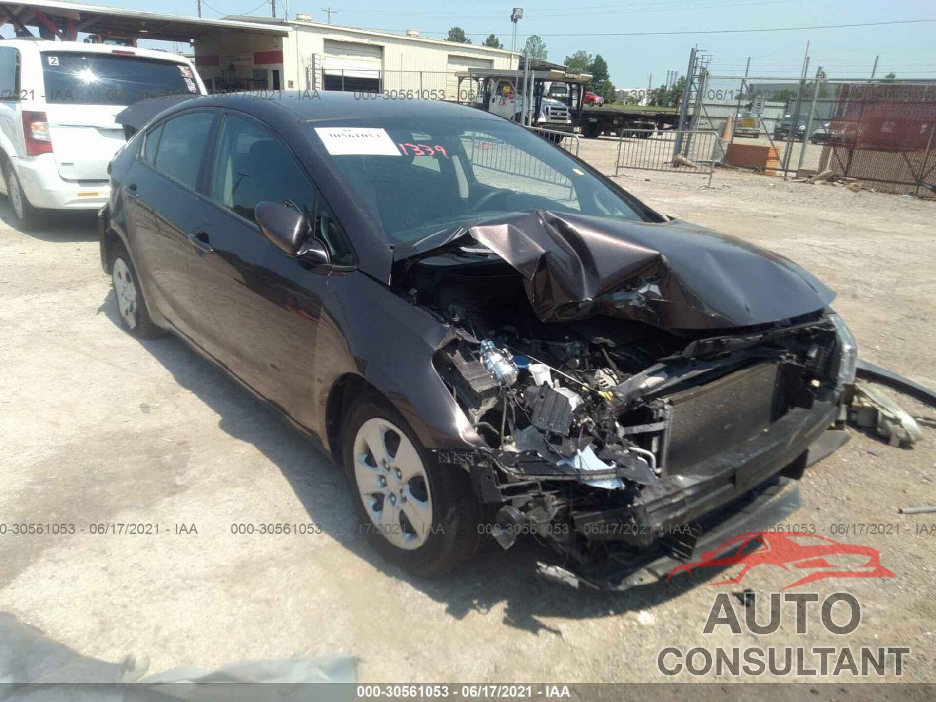 KIA FORTE 2017 - 3KPFK4A72HE151268