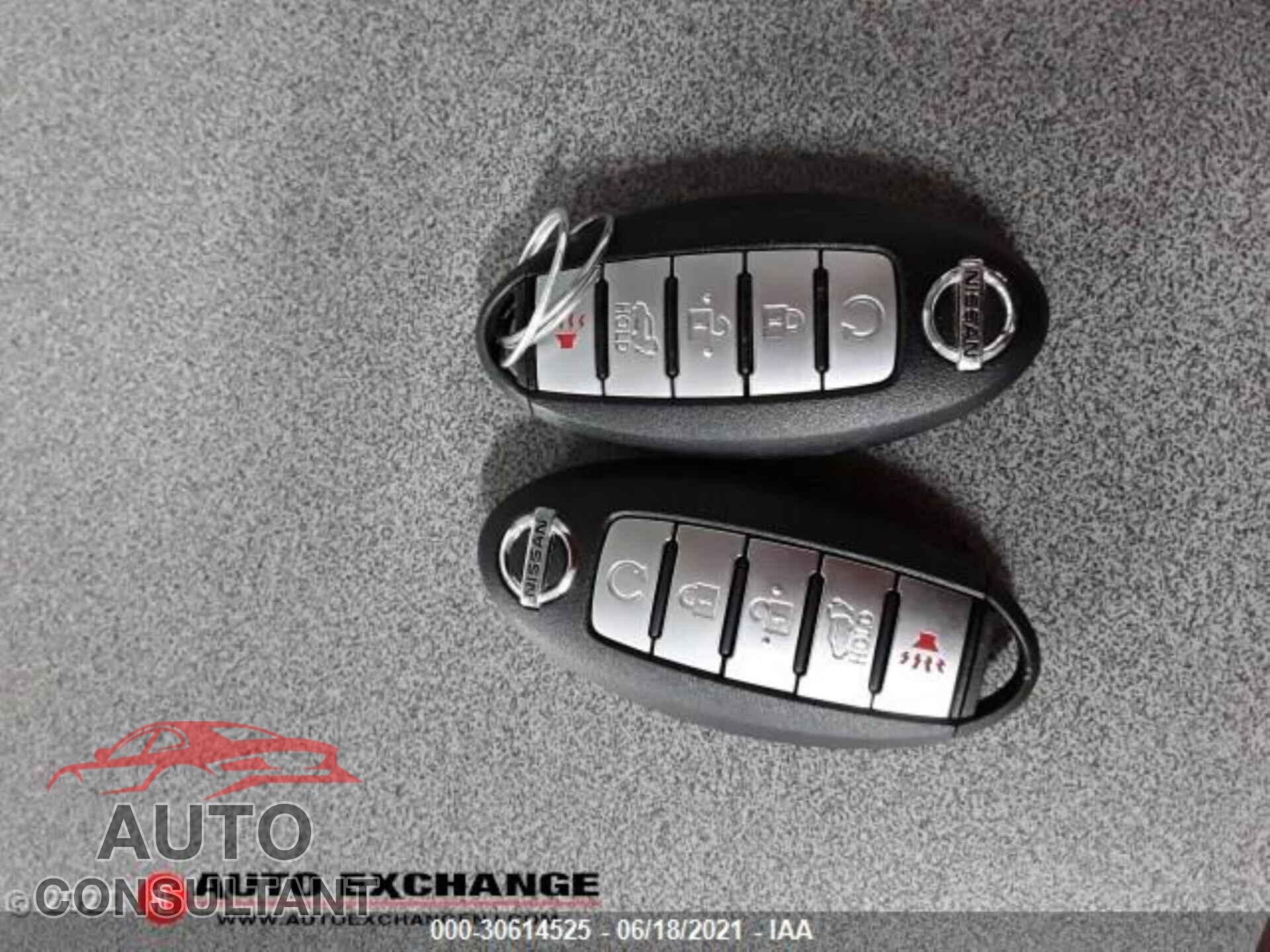NISSAN PATHFINDER 2017 - 5N1DR2MM9HC694130