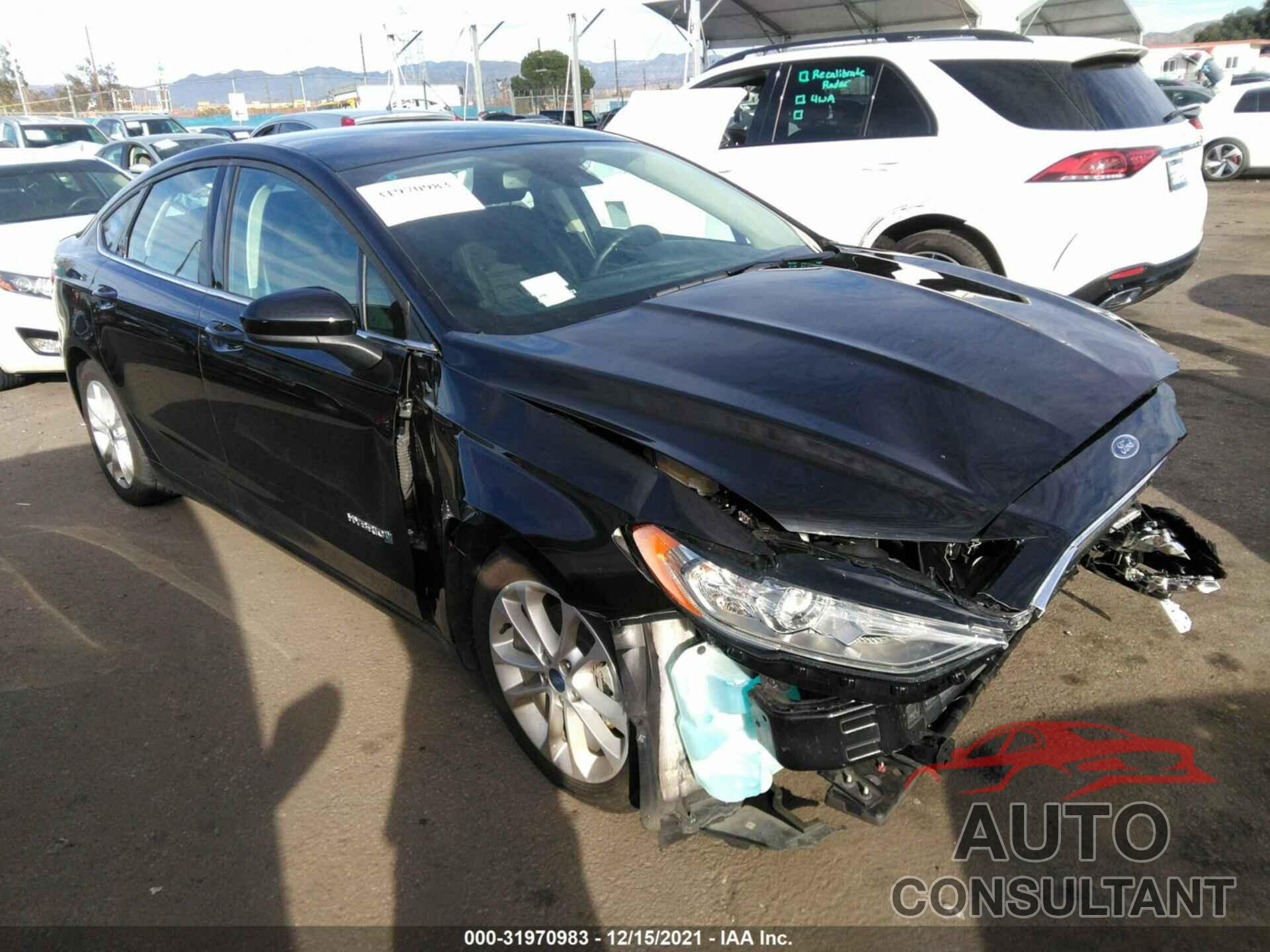 FORD FUSION HYBRID 2019 - 3FA6P0LU4KR199969