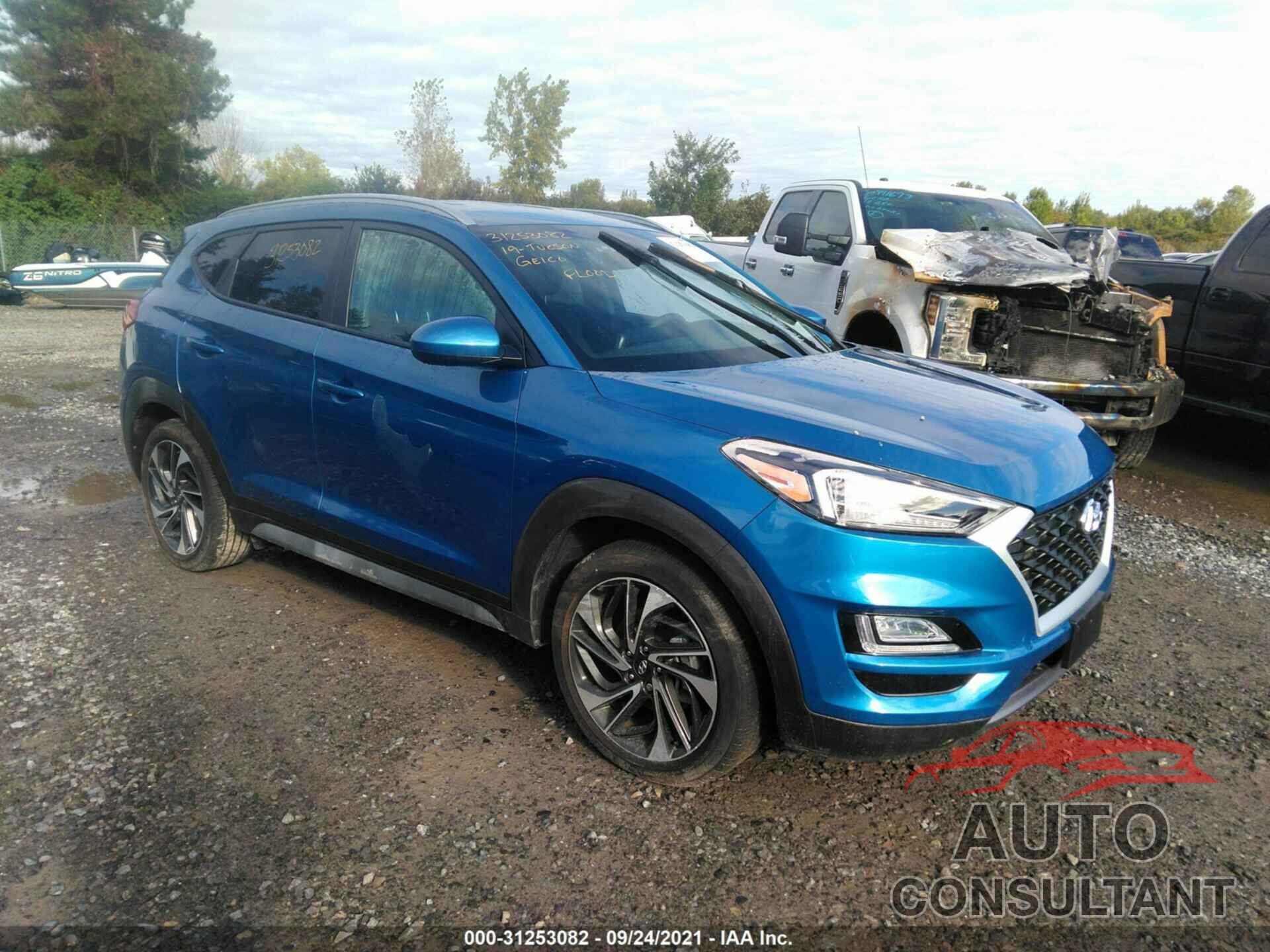 HYUNDAI TUCSON 2019 - KM8J3CALXKU071140