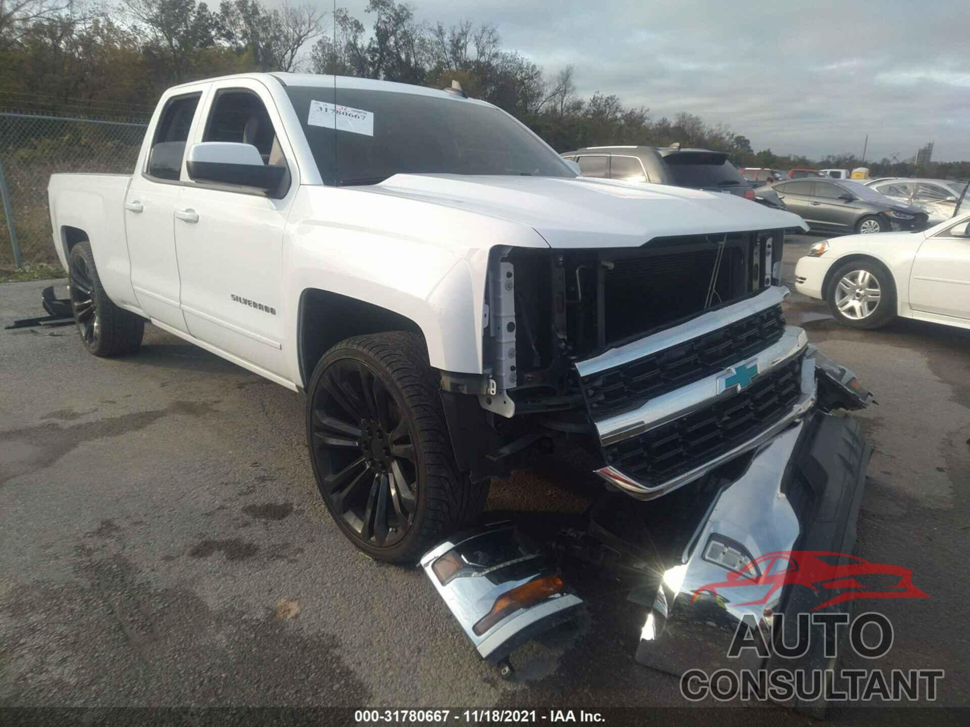CHEVROLET SILVERADO 1500 2017 - 1GCRCREC5HZ107168