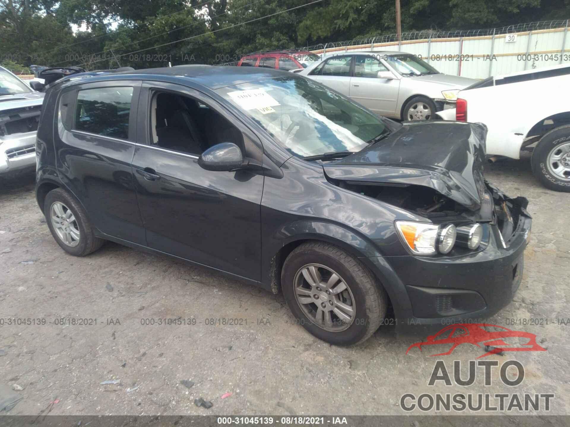 CHEVROLET SONIC 2016 - 1G1JC6SH3G4141979