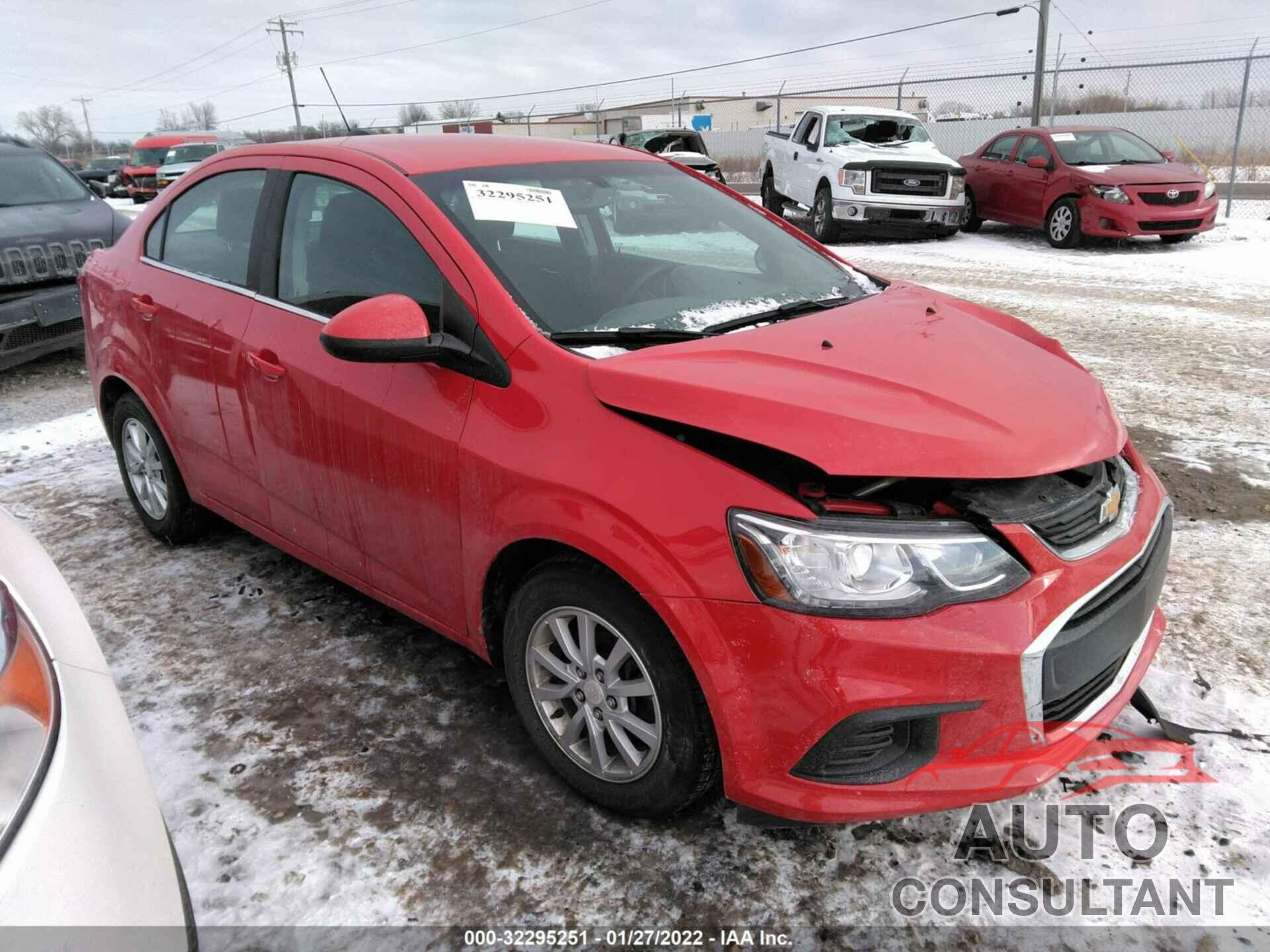 CHEVROLET SONIC 2017 - 1G1JD5SH0H4133900