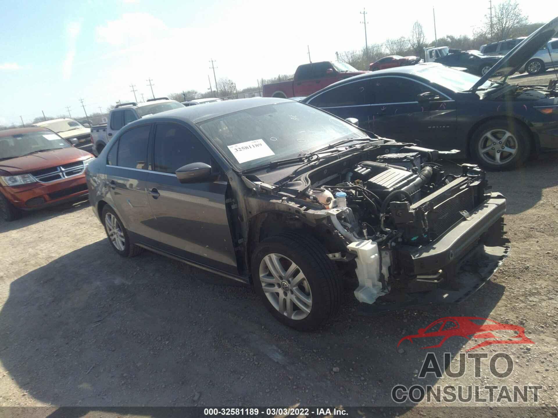 VOLKSWAGEN JETTA 2017 - 3VW2B7AJ6HM259066