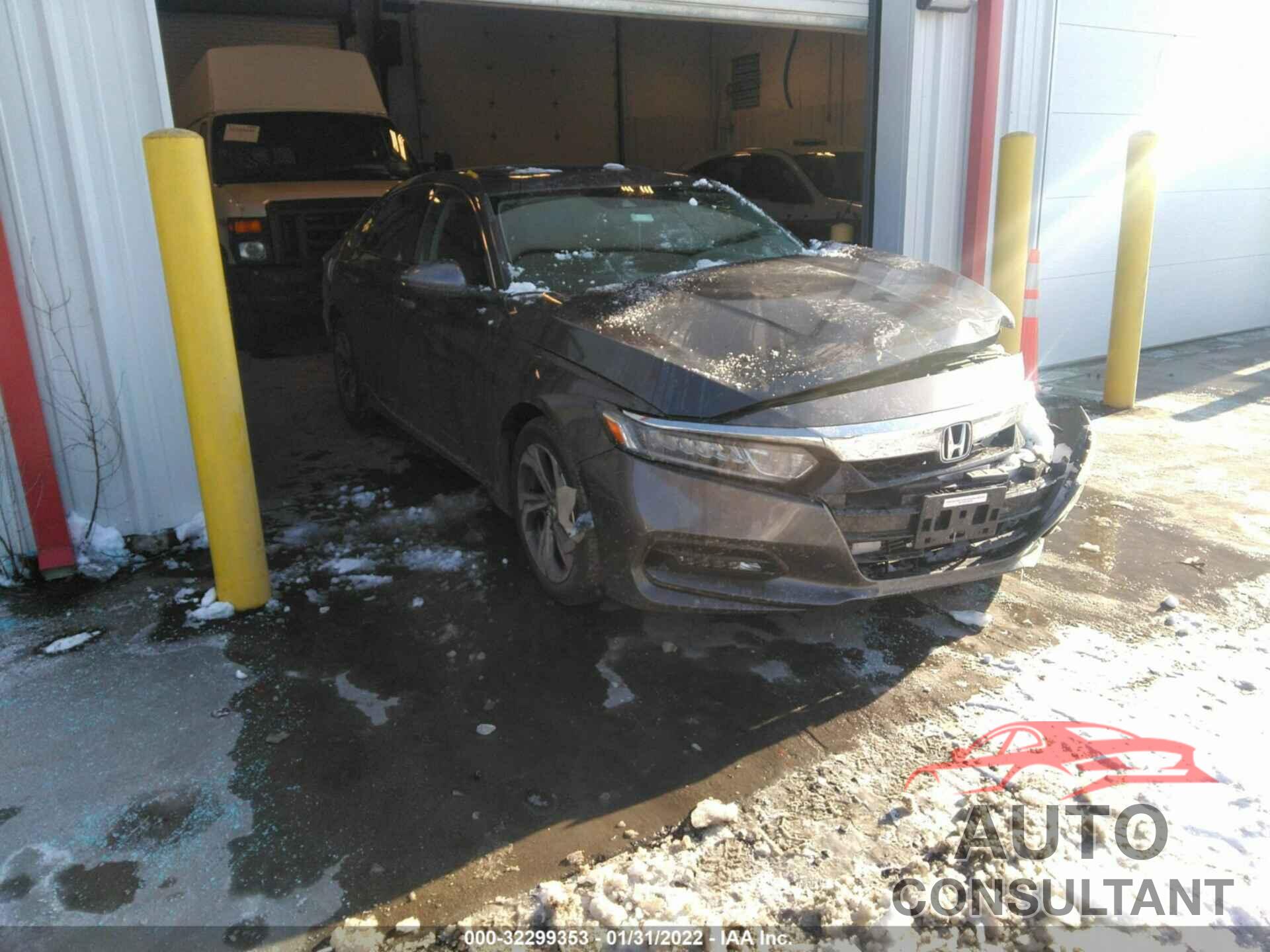 HONDA ACCORD SEDAN 2018 - 1HGCV1F57JA117028