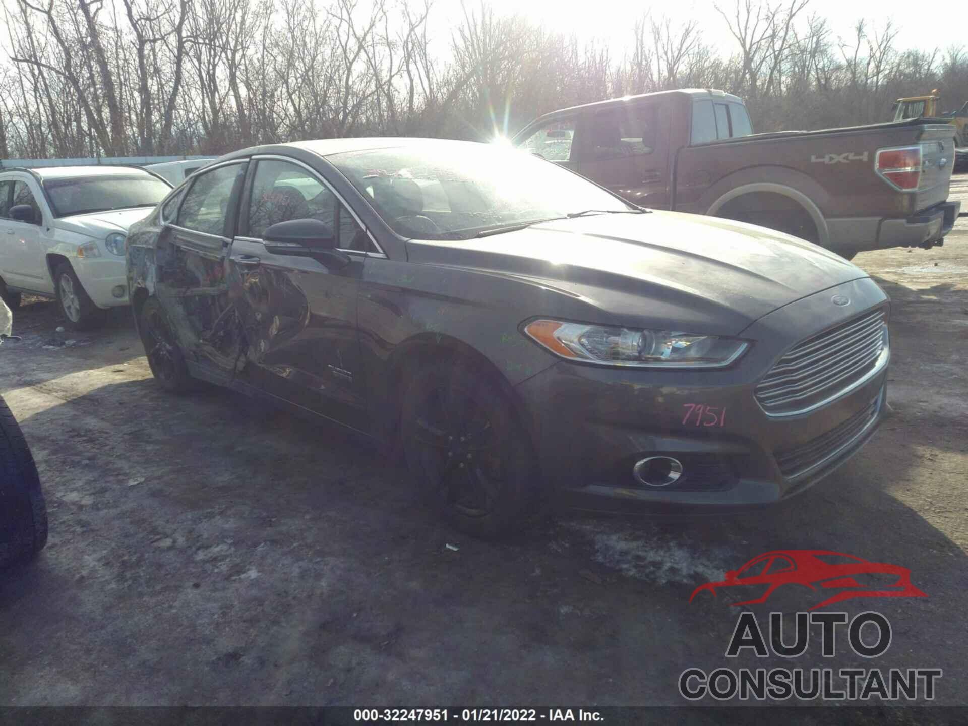 FORD FUSION ENERGI 2016 - 3FA6P0SU1GR113106