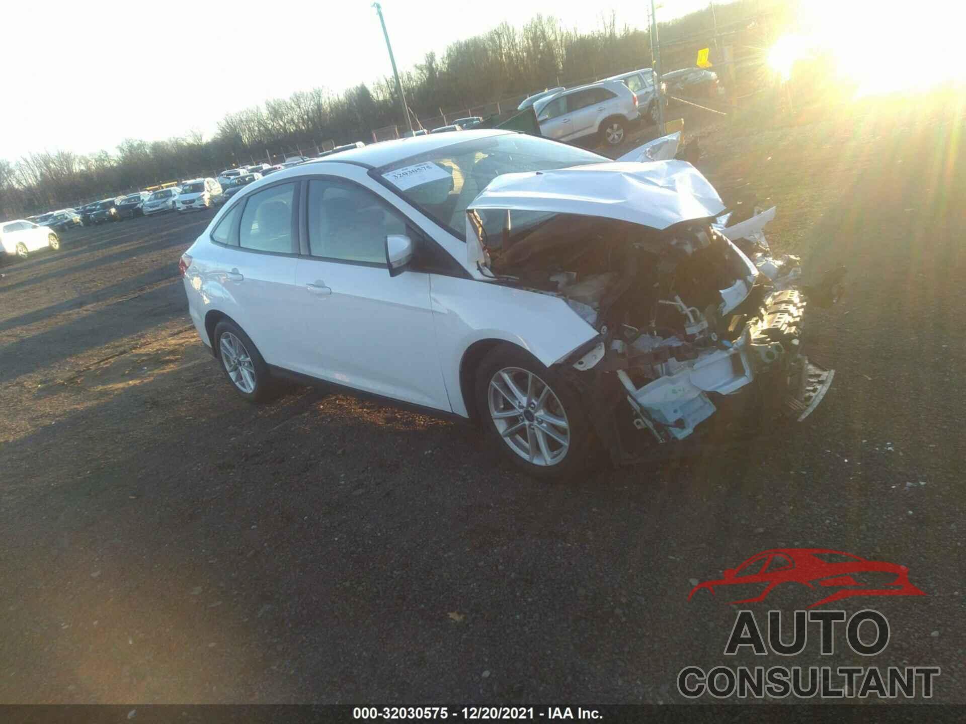 FORD FOCUS 2017 - 1FADP3F24HL223696