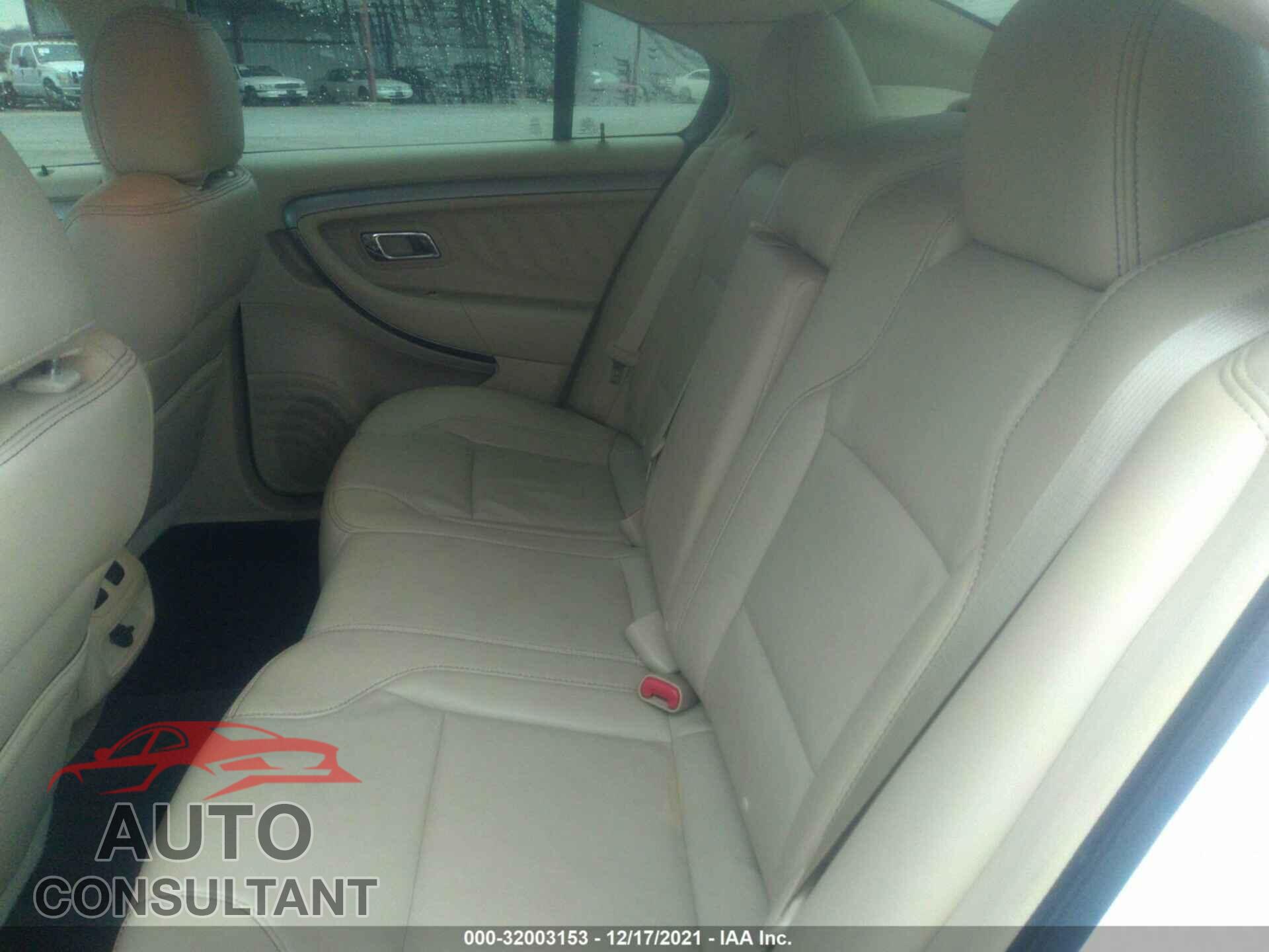 FORD TAURUS 2016 - 1FAHP2E88GG114375