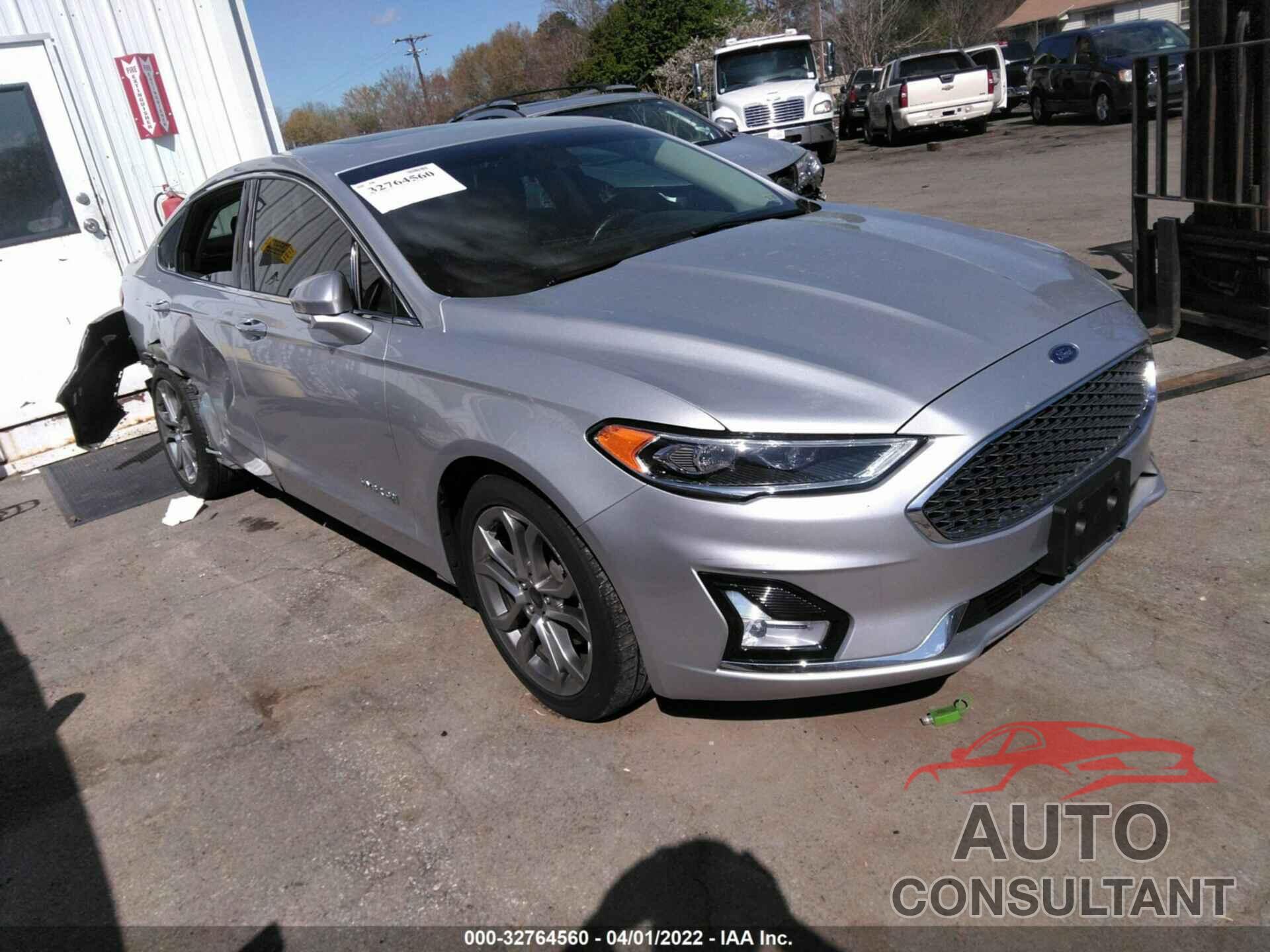 FORD FUSION HYBRID 2019 - 3FA6P0RU1KR182585