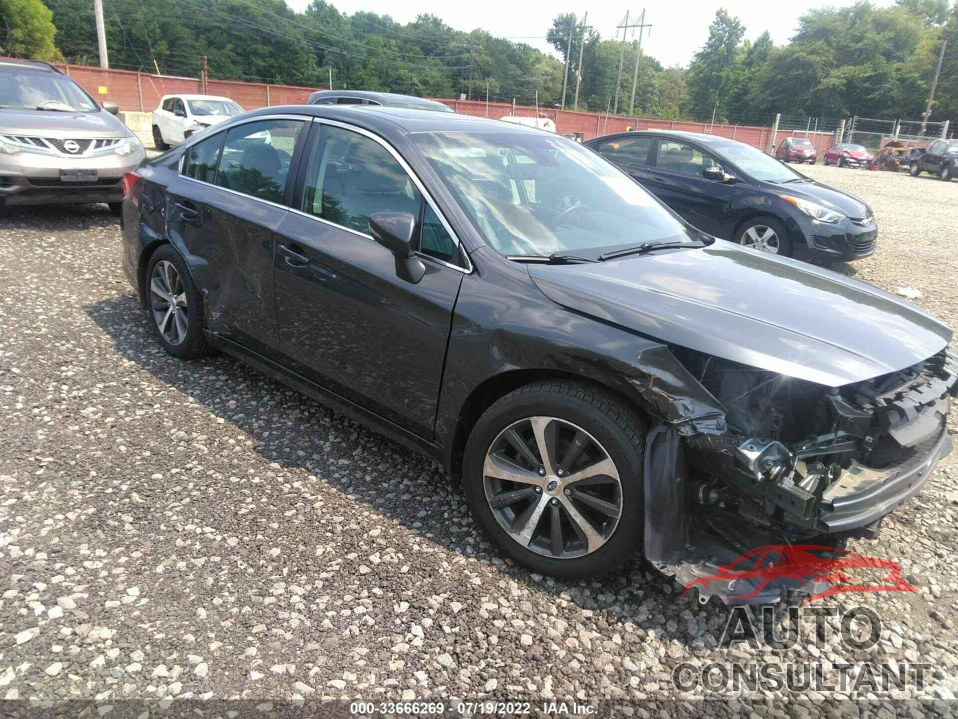 SUBARU LEGACY 2018 - 4S3BNAN64J3004209