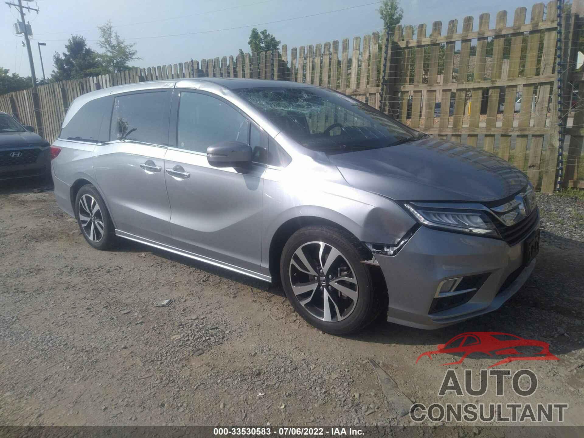 HONDA ODYSSEY 2018 - 5FNRL6H97JB051048