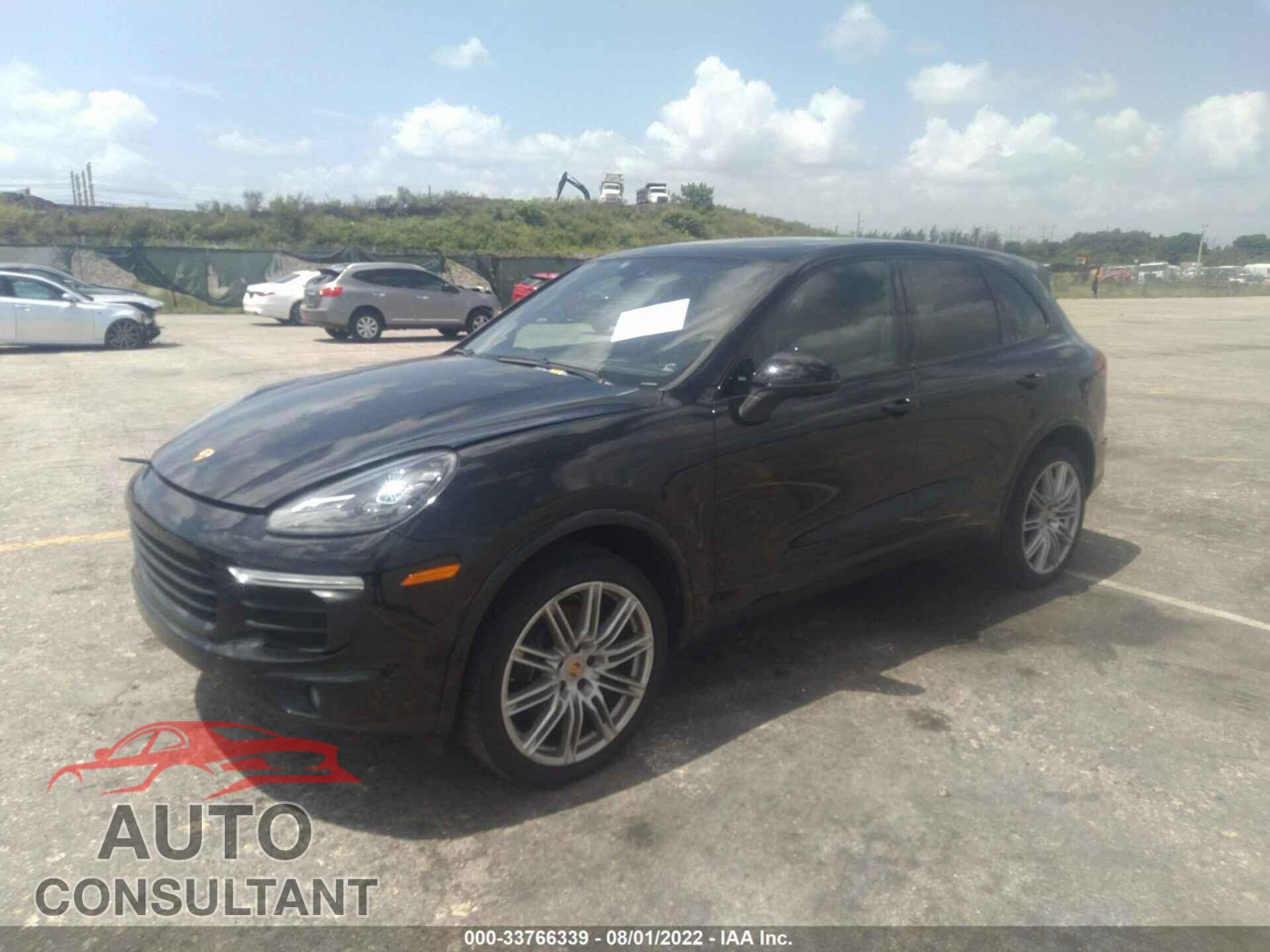 PORSCHE CAYENNE 2017 - WP1AA2A23HKA86951