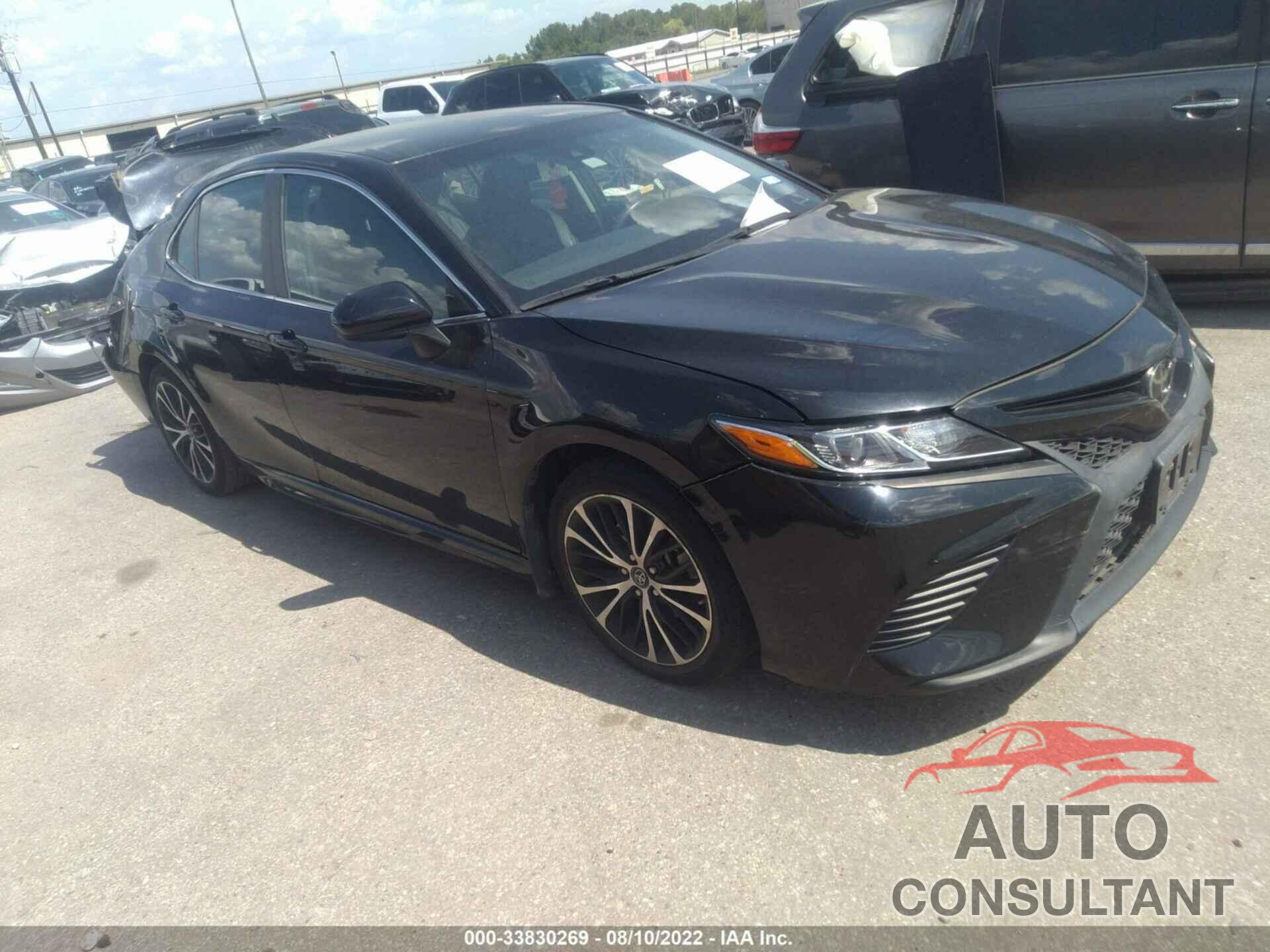 TOYOTA CAMRY 2018 - 4T1B11HK0JU534350