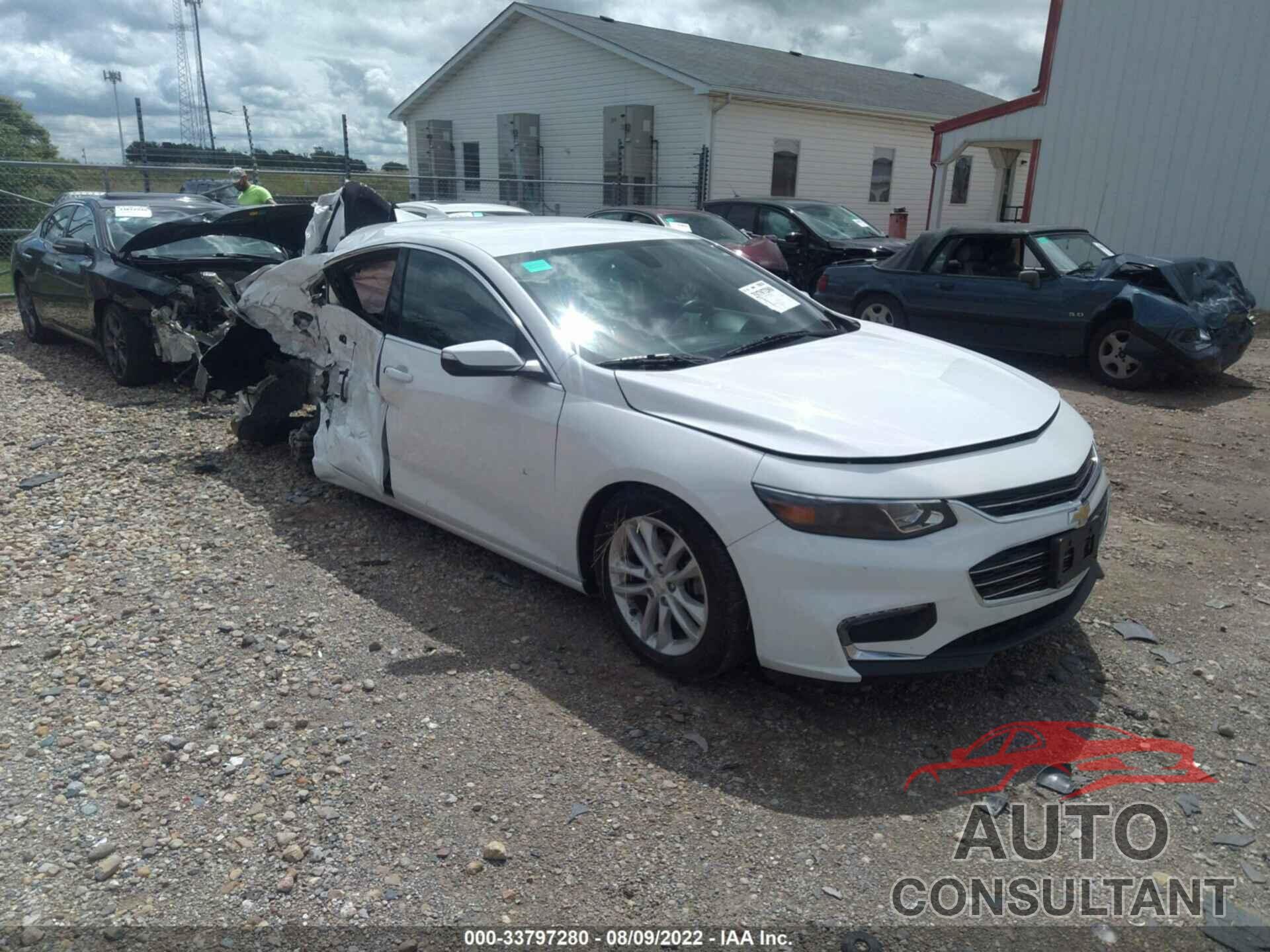 CHEVROLET MALIBU 2017 - 1G1ZE5ST7HF149925