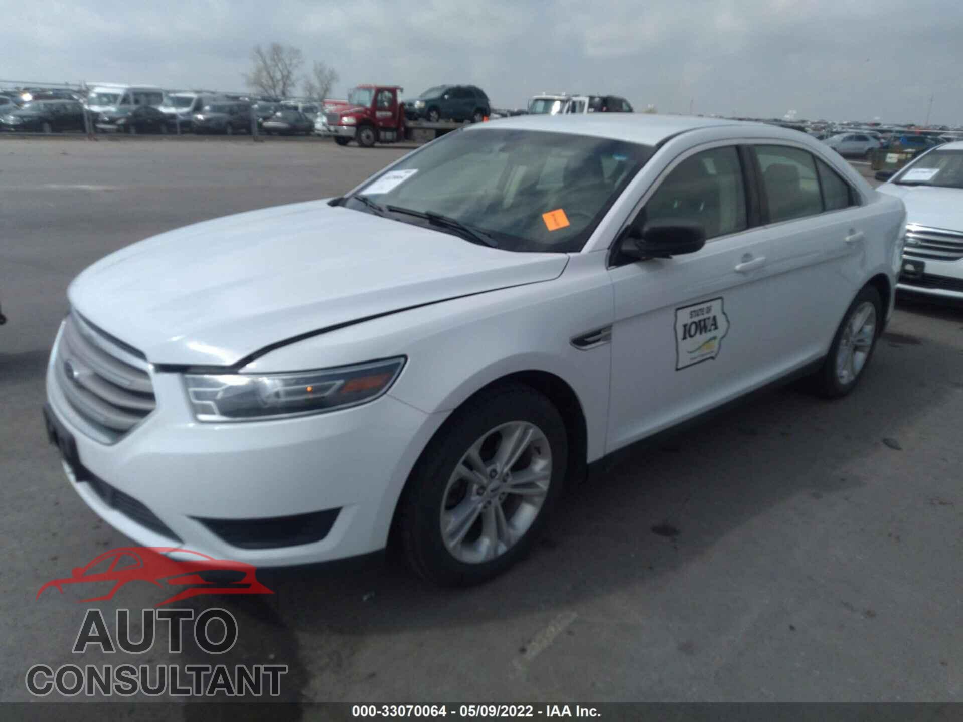 FORD TAURUS 2017 - 1FAHP2D81HG111465