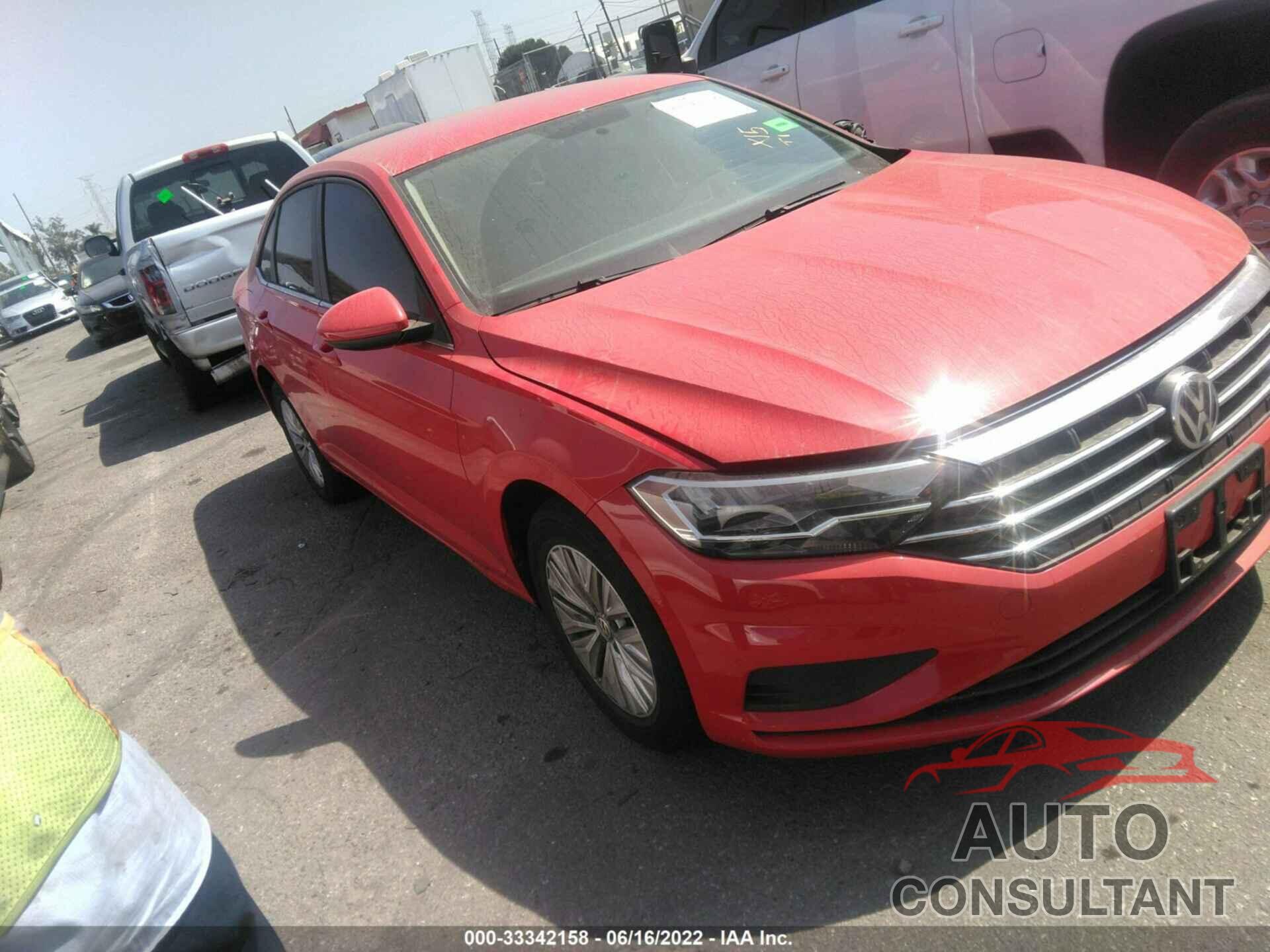 VOLKSWAGEN JETTA 2019 - 3VWC57BU4KM070153