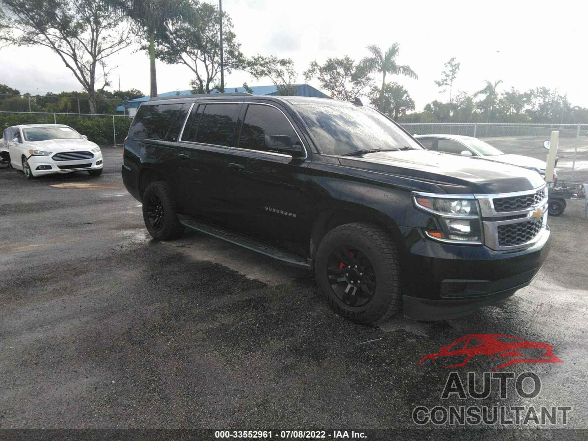 CHEVROLET SUBURBAN 2019 - 1GNSKHKC4KR186754