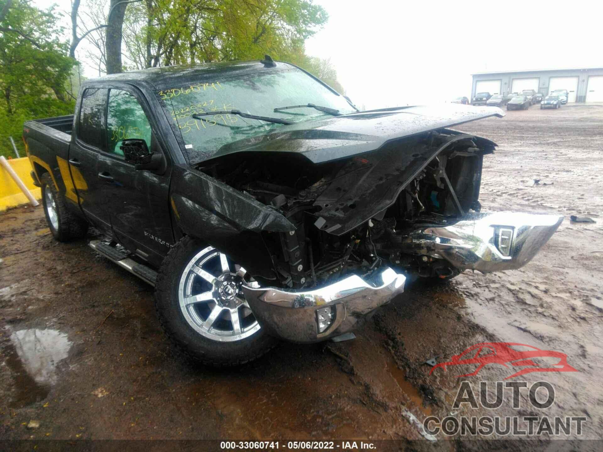 CHEVROLET SILVERADO 1500 2017 - 1GCVKREC5HZ391595
