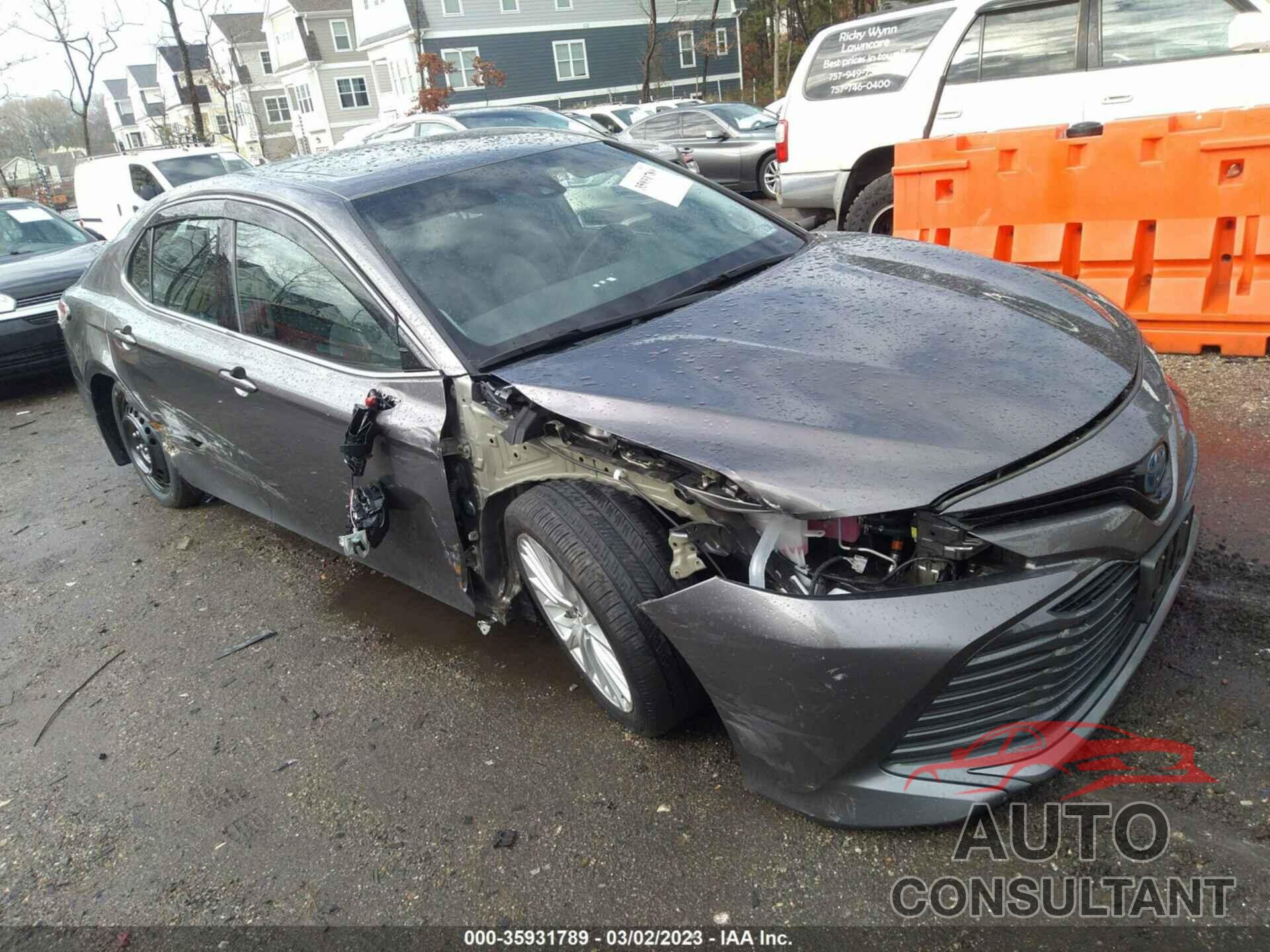 TOYOTA CAMRY 2019 - 4T1B21HK2KU515717