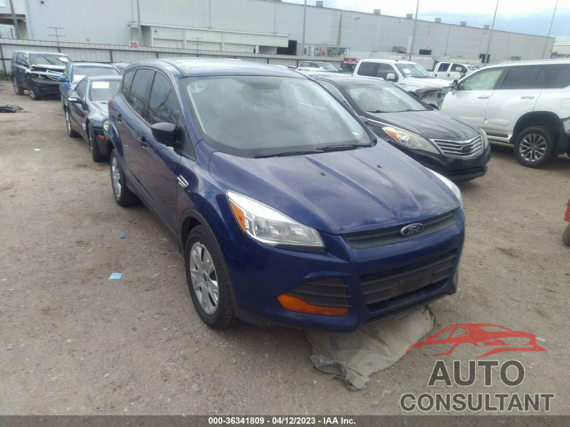 FORD ESCAPE 2016 - 1FMCU0F71GUB71201