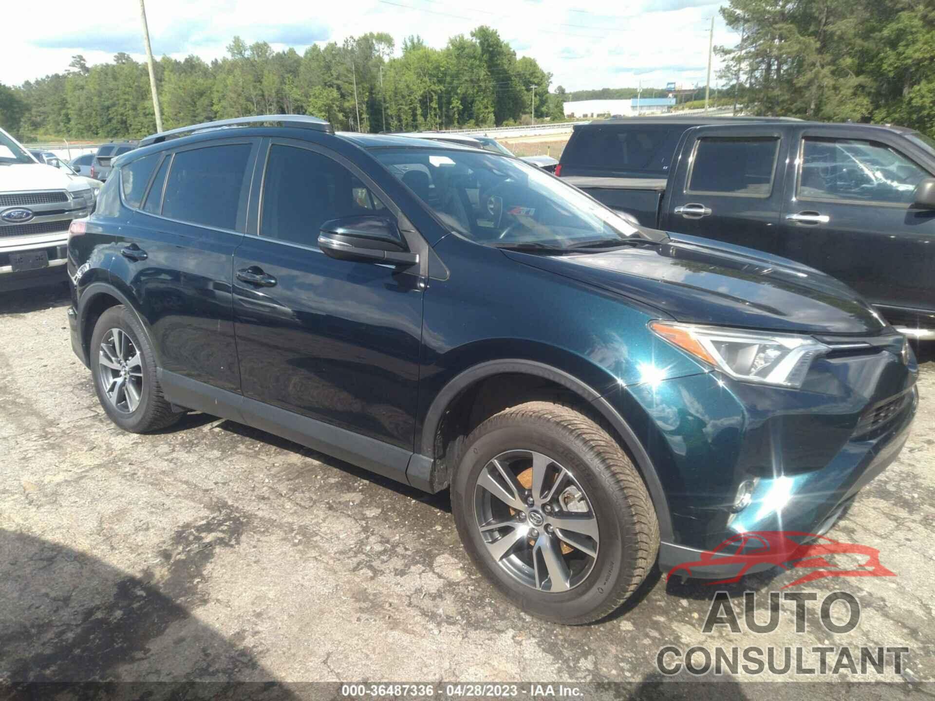 TOYOTA RAV4 2018 - JTMWFREV0JJ748339