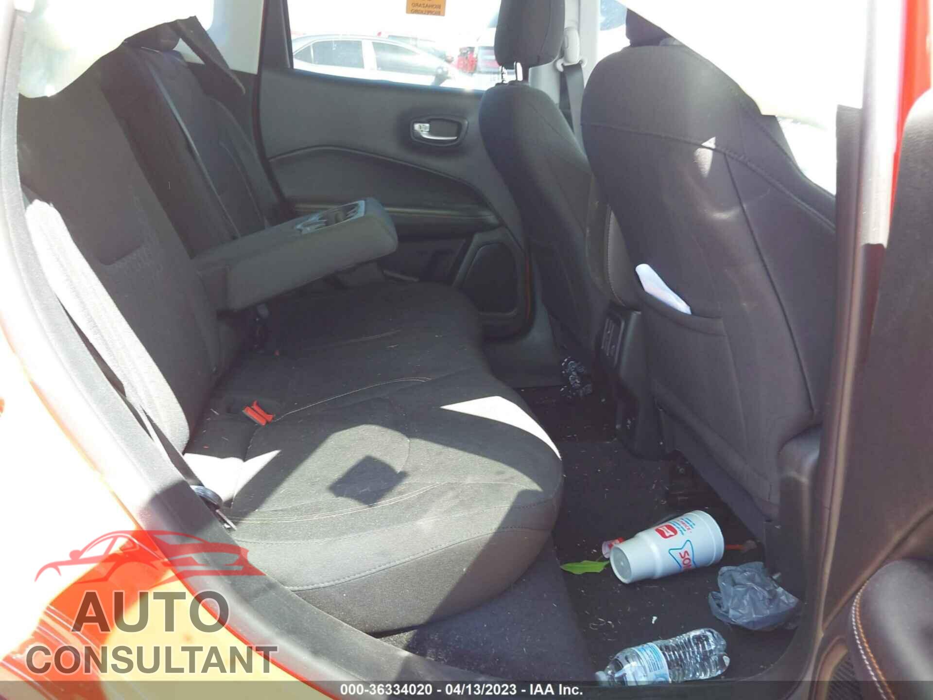JEEP COMPASS 2018 - 3C4NJCABXJT133597