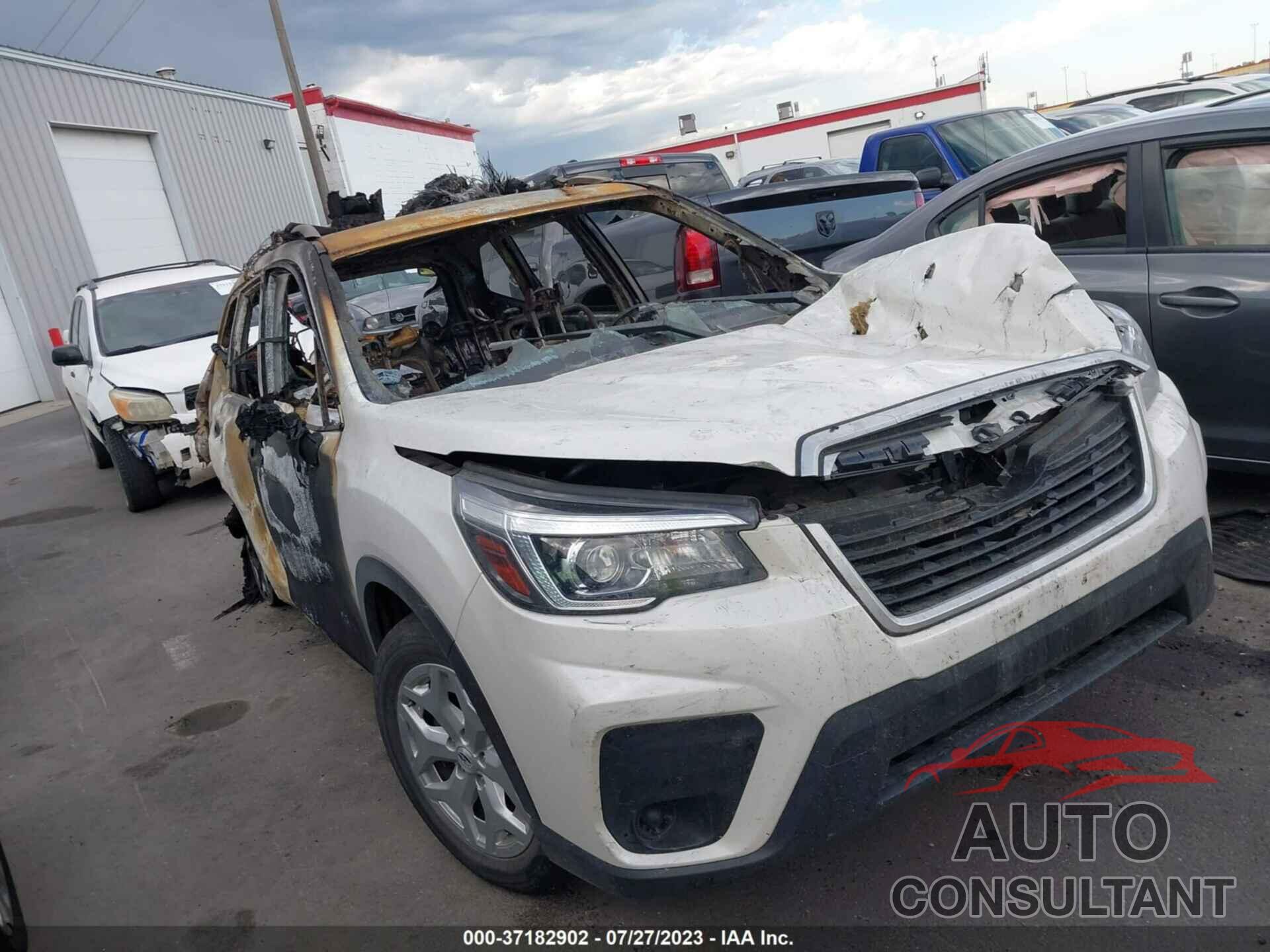 SUBARU FORESTER 2019 - JF2SKACC1KH535388