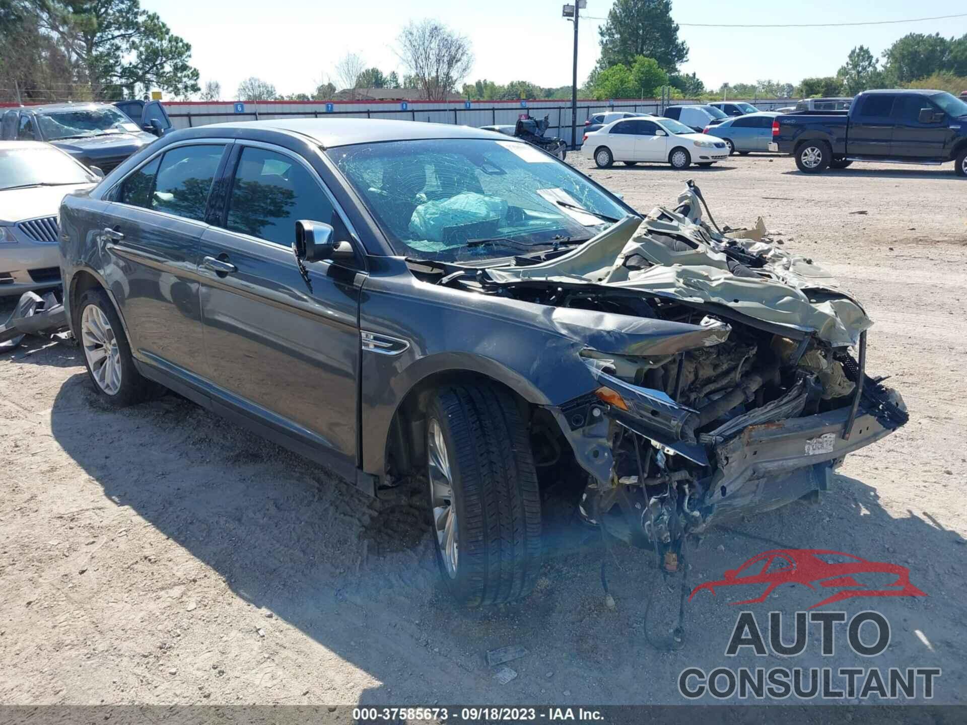 FORD TAURUS 2017 - 1FAHP2F83HG111674