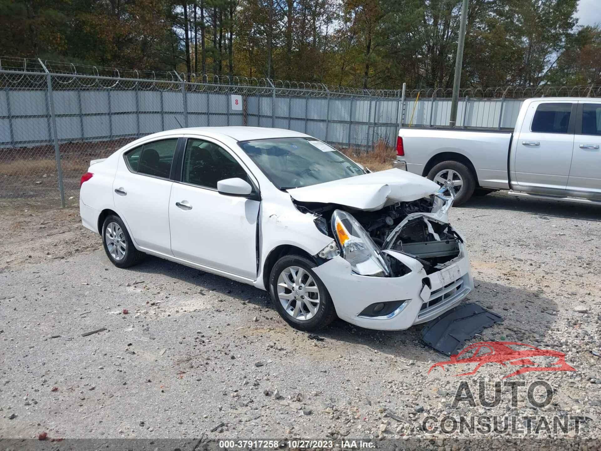 NISSAN VERSA 2018 - 3N1CN7AP6JL855604