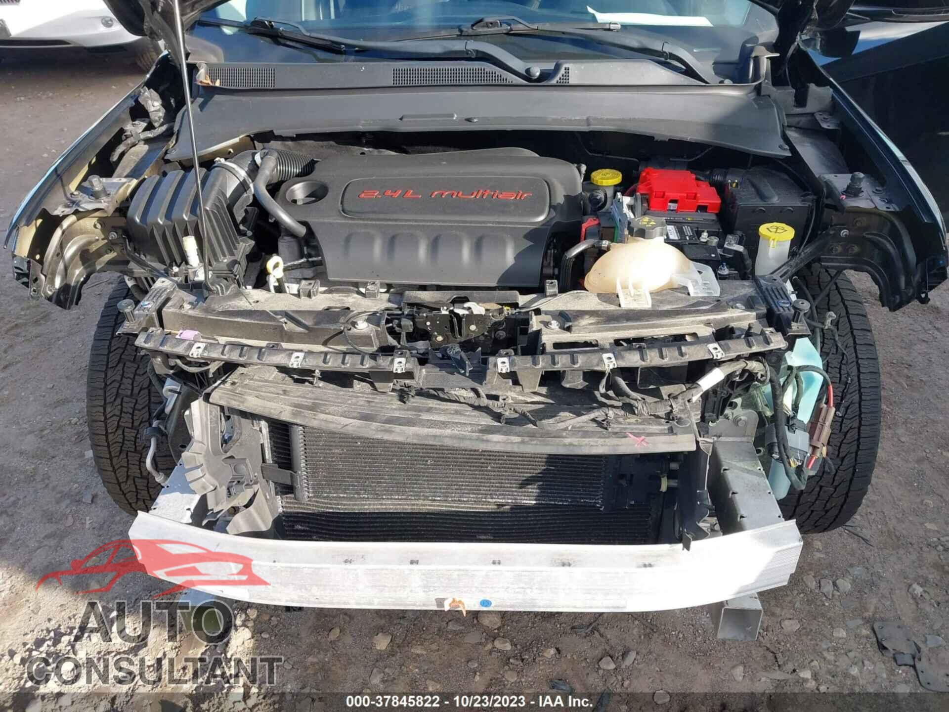 JEEP COMPASS 2018 - 3C4NJDCB7JT143510