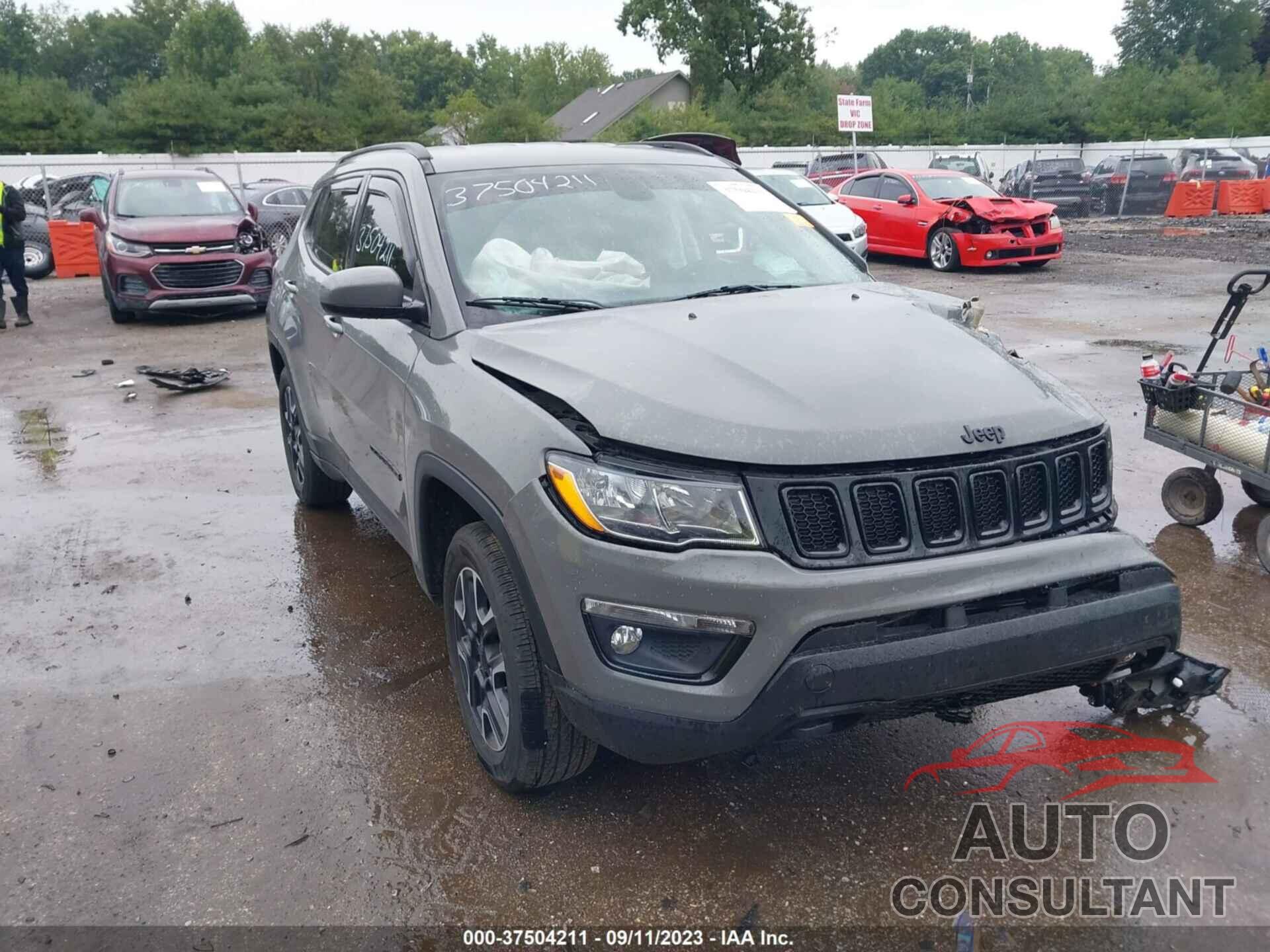 JEEP COMPASS 2019 - 3C4NJDAB8KT834470