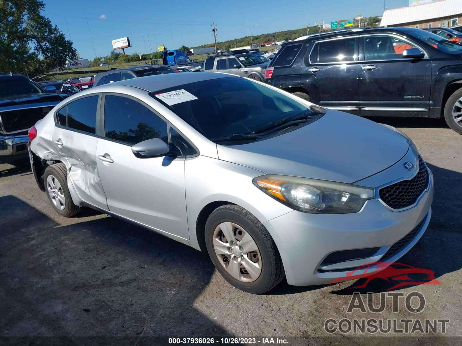 KIA FORTE 2016 - KNAFK4A68G5605764