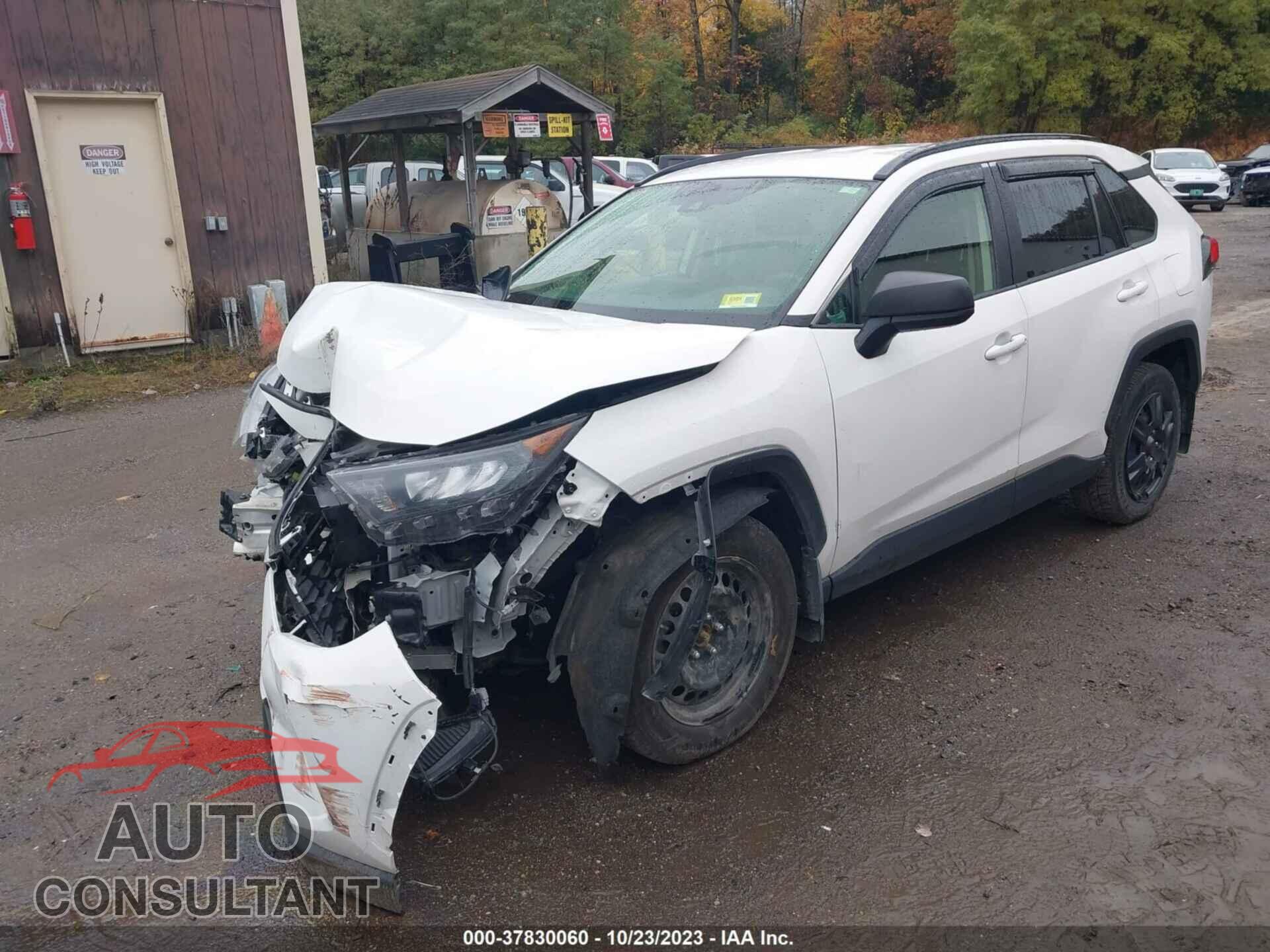 TOYOTA RAV4 2021 - JTMF1RFVXMD079710