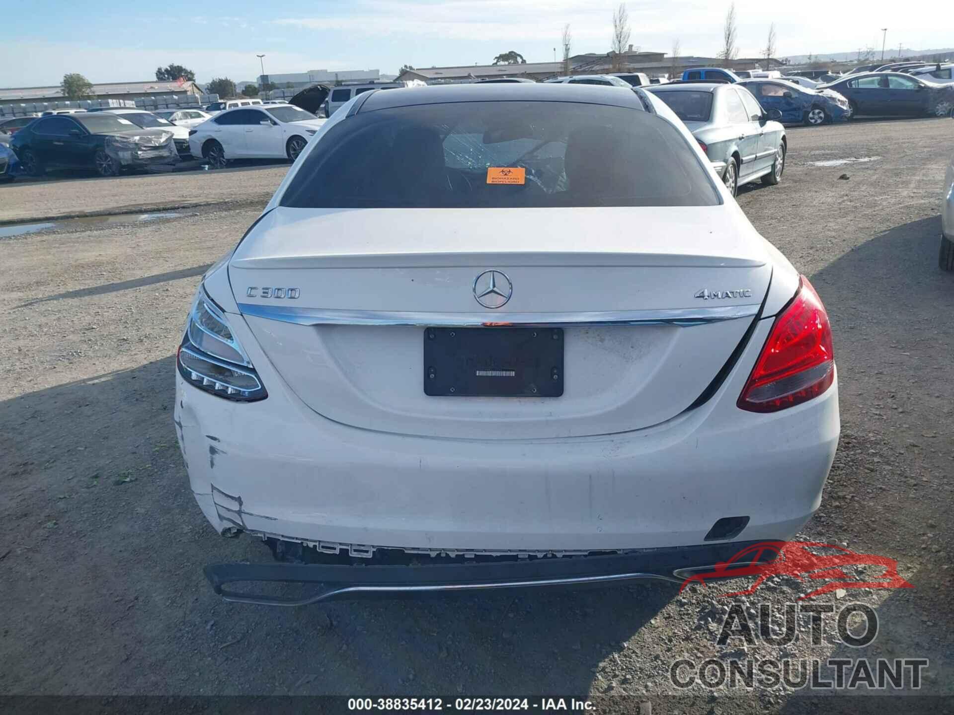 MERCEDES-BENZ C 300 2016 - 55SWF4KB9GU137253