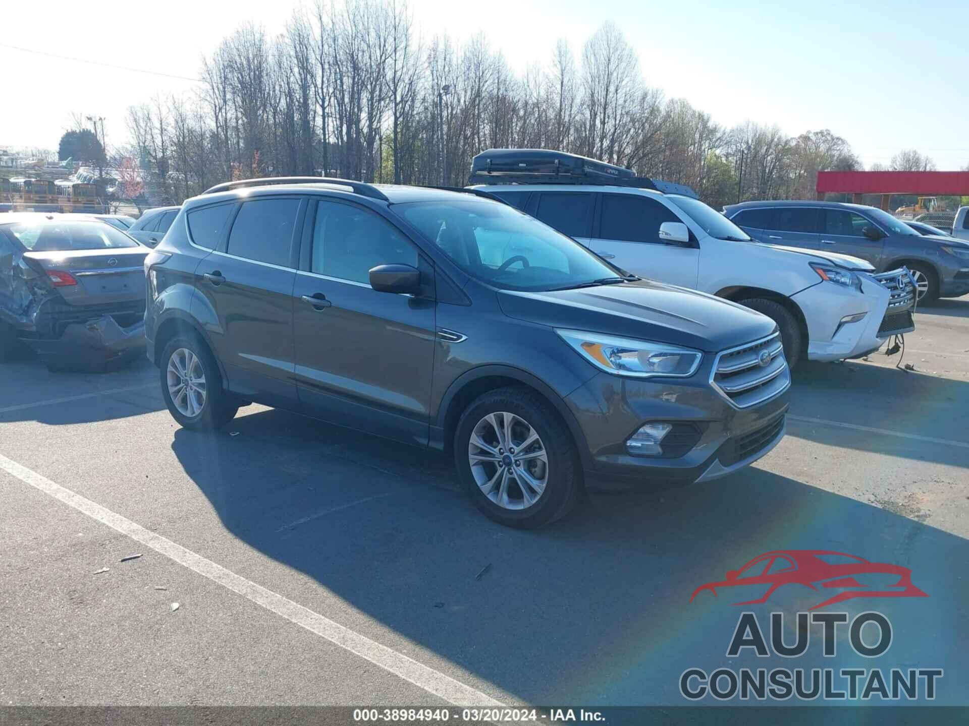 FORD ESCAPE 2018 - 1FMCU0GD9JUB45439