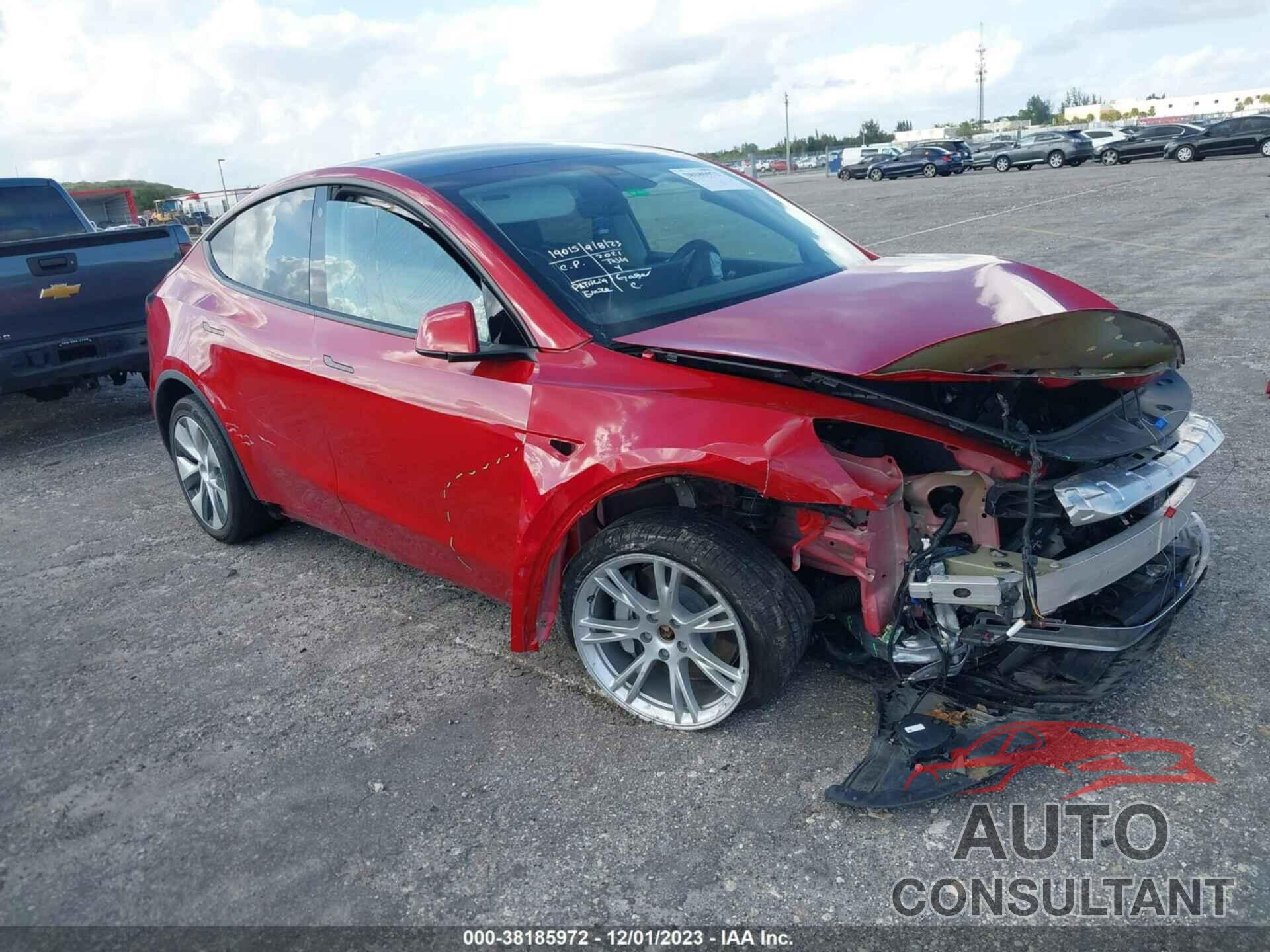 TESLA MODEL Y 2021 - 5YJYGDEE8MF085915