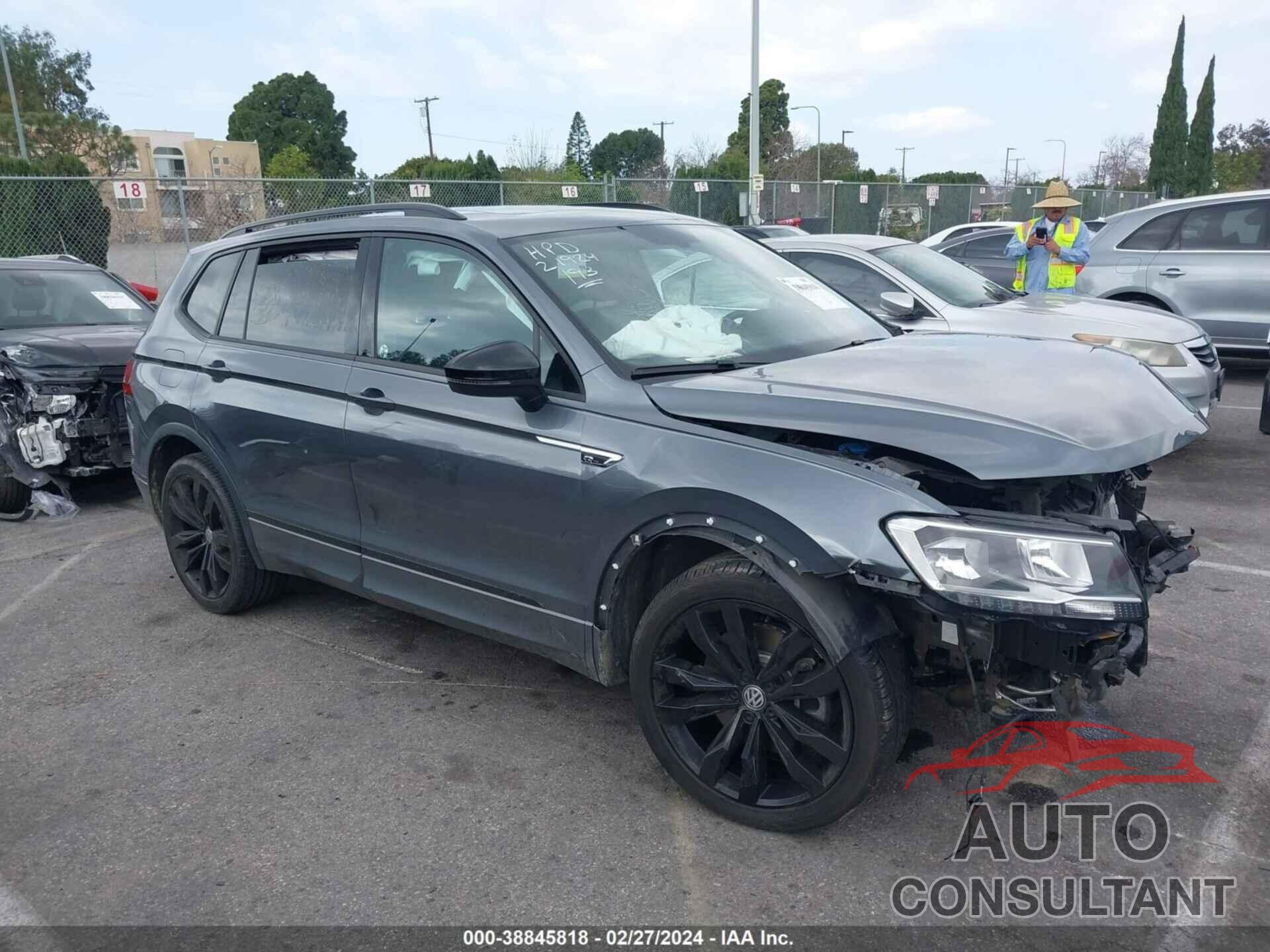 VOLKSWAGEN TIGUAN 2021 - 3VV3B7AX0MM079363