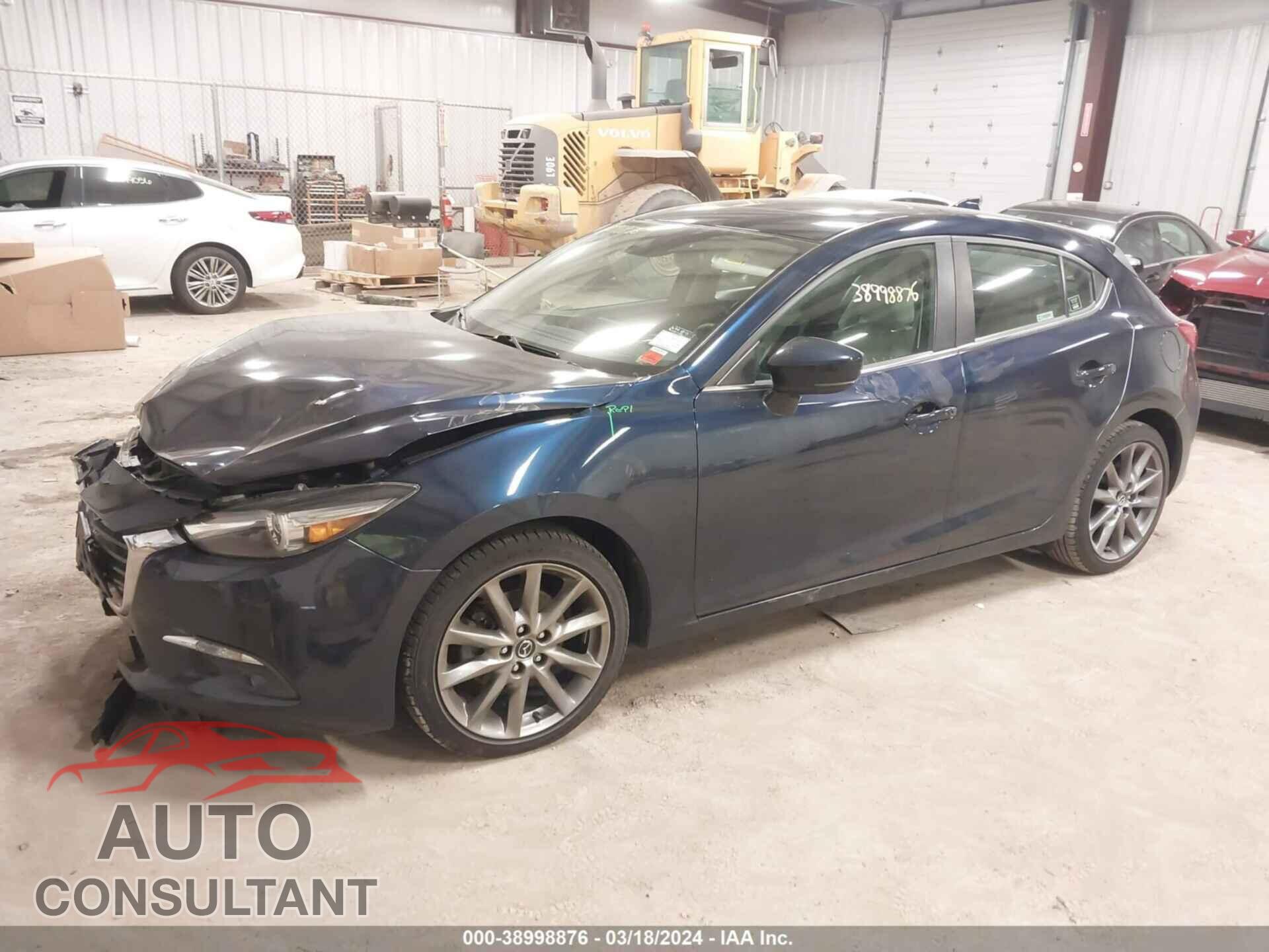 MAZDA MAZDA3 2018 - 3MZBN1M36JM206469