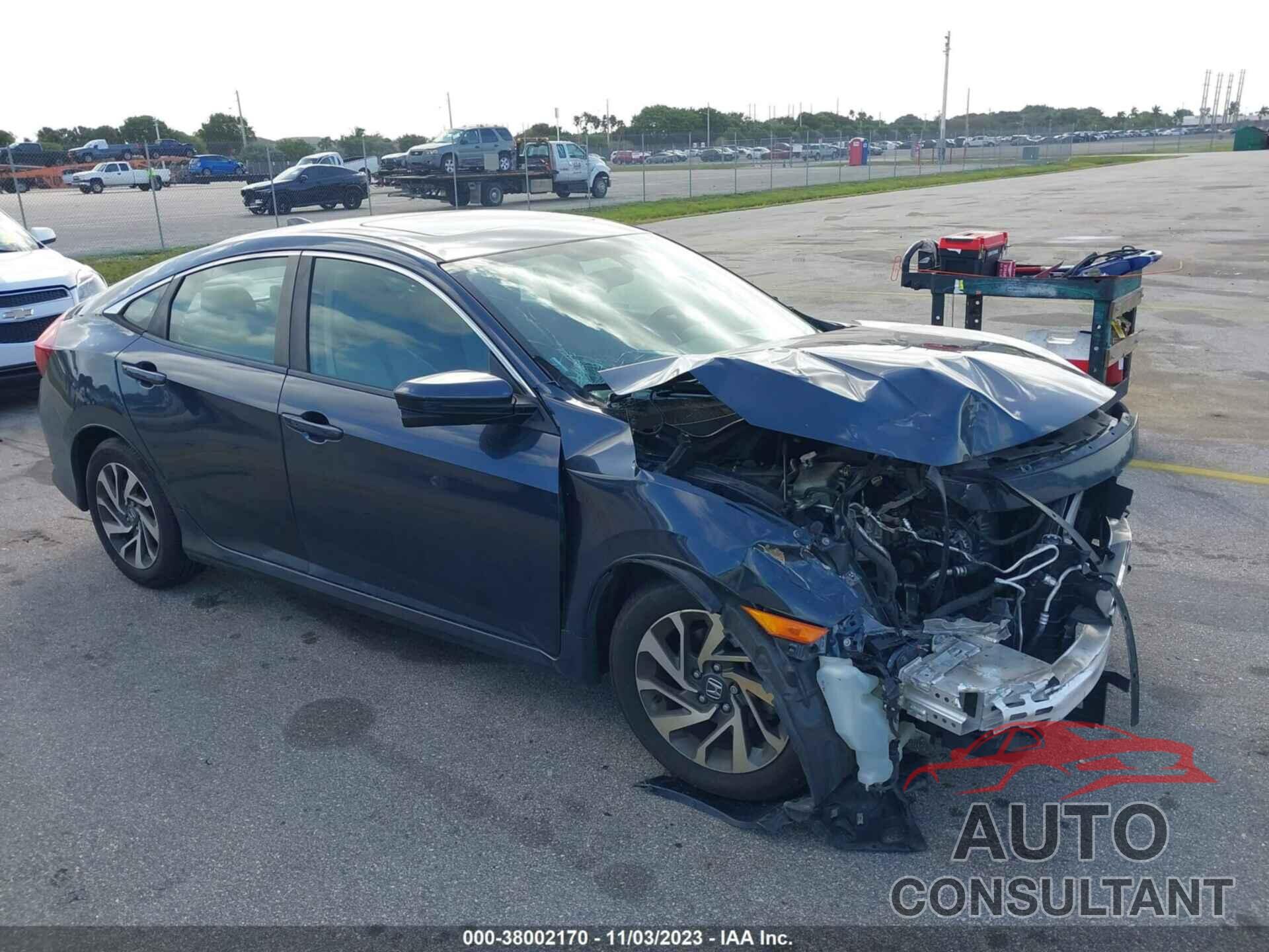 HONDA CIVIC 2018 - 19XFC2F70JE024003