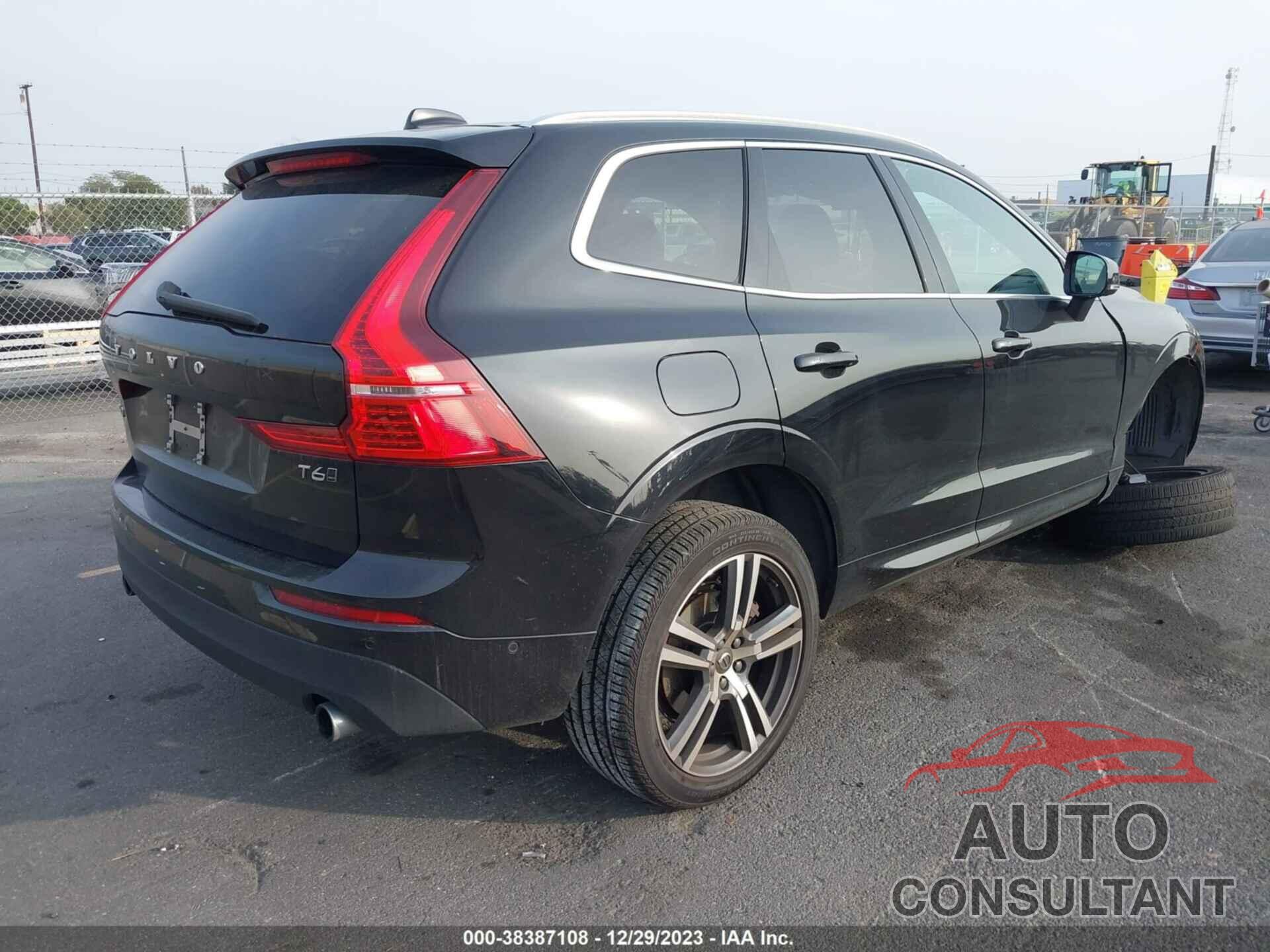 VOLVO XC60 2018 - YV4A22RK8J1059806